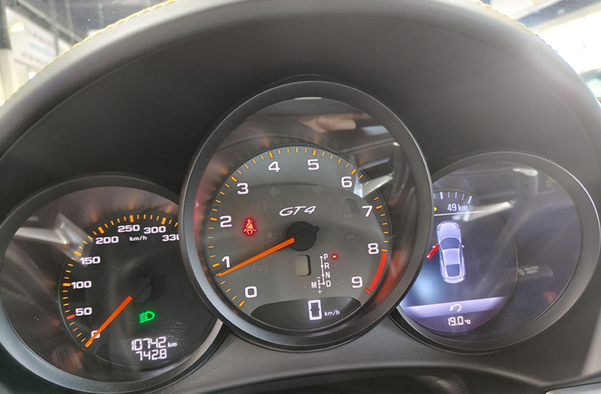 Porsche 718 Cayman GT4 - foto 23