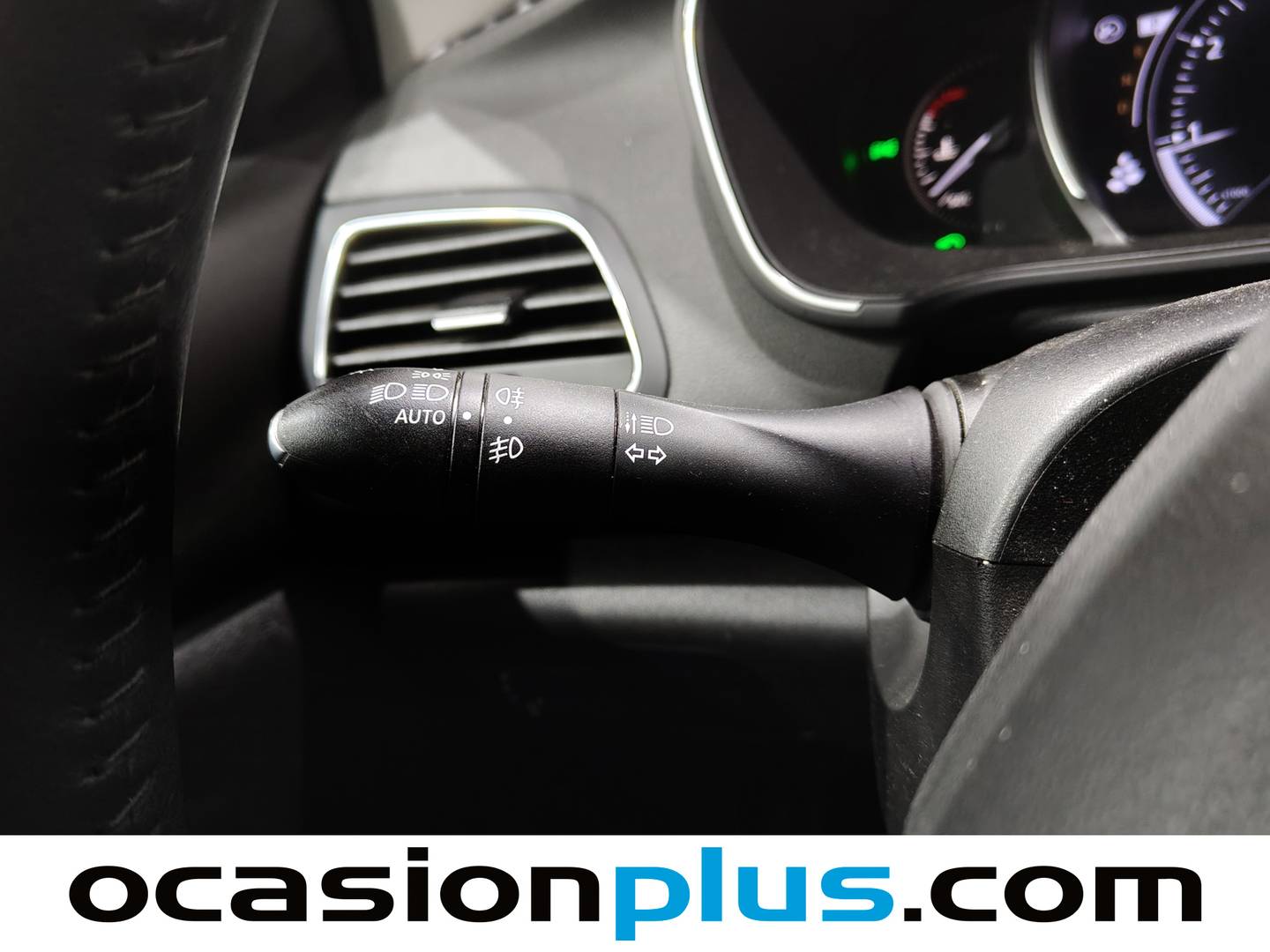 Foto Renault Mégane Renault Megane Zen TCe (140 CV) EDC GPF