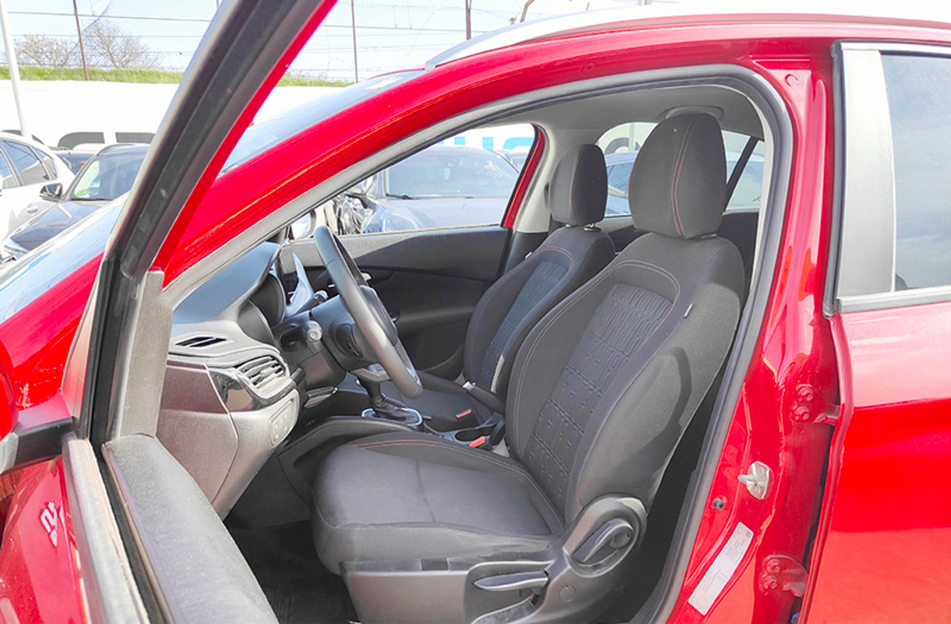 Fiat Tipo 1.5 Hybrid Red DCT - foto 9