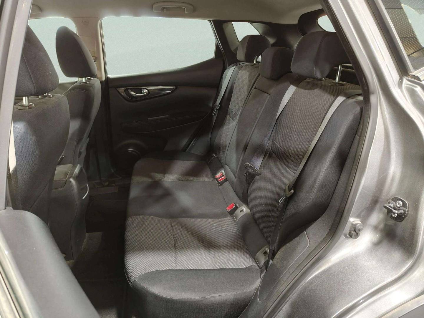 Foto asientos traseros Nissan QASHQAI Nissan Qashqai DIG-T 115 Acenta 4x2 XTronic (115 CV)