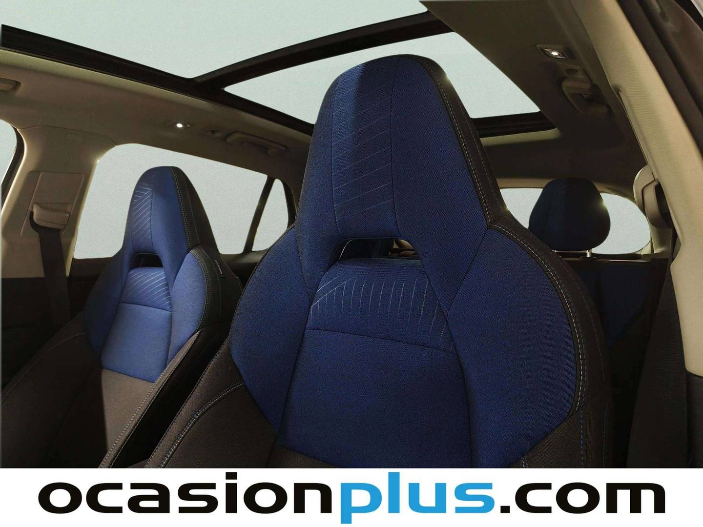 Equipamiento del Lynk & Co 01 Lynk & Co 01 1.5 PHEV (261 CV)