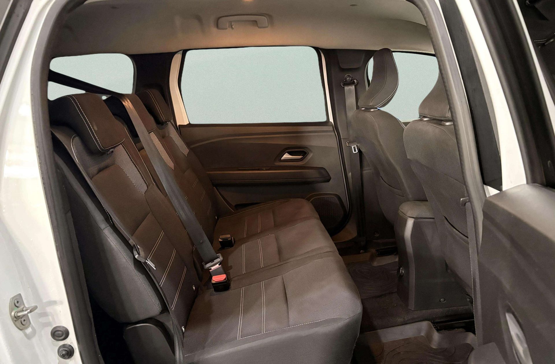 Dacia Jogger Expression Hybrid 5 plazas - foto 16