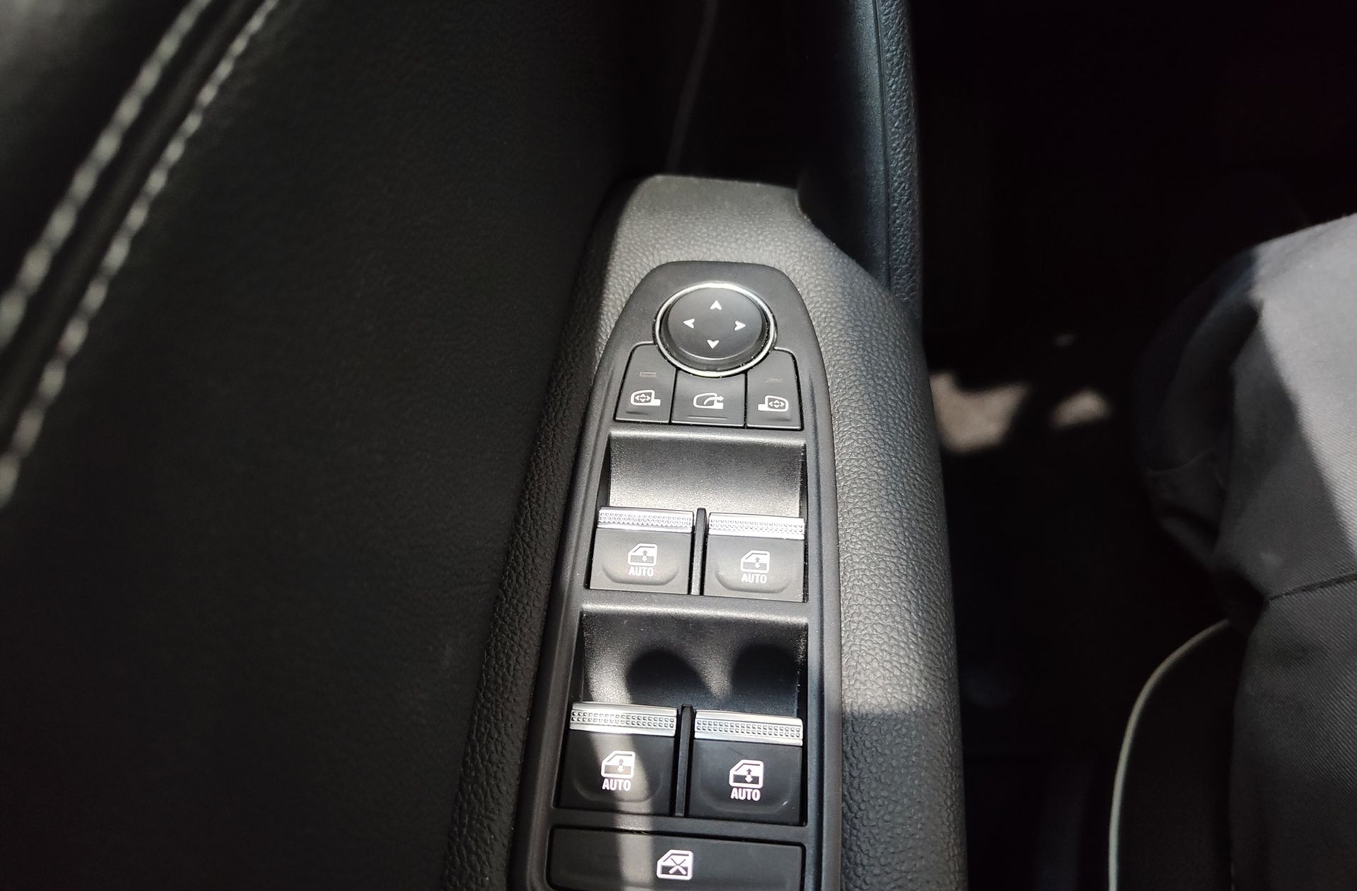 Mitsubishi ASX 160 PHEV Kaiteki - foto 34