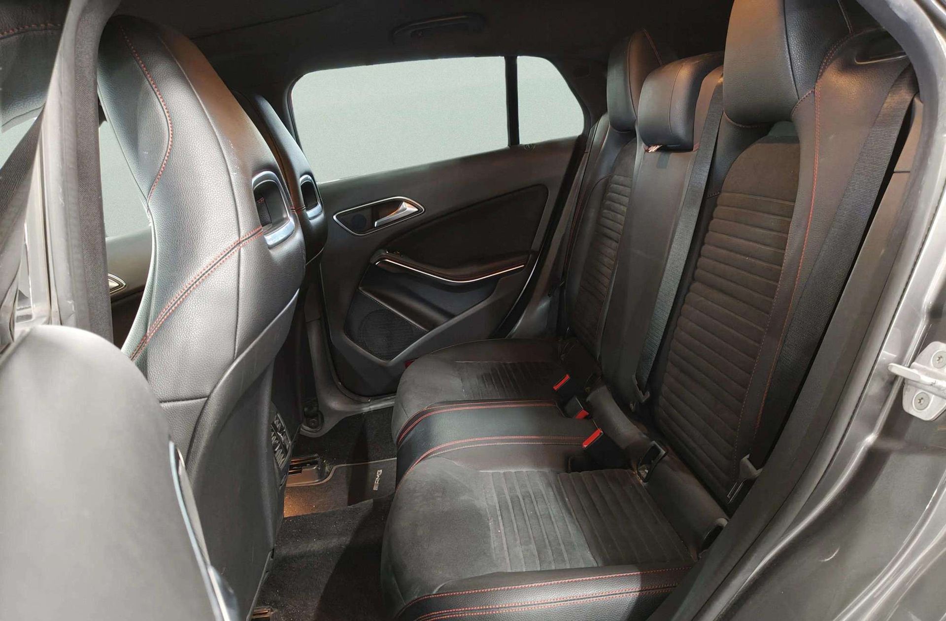 Mercedes-Benz CLA Shooting Brake 200 CDI Urban - foto 12
