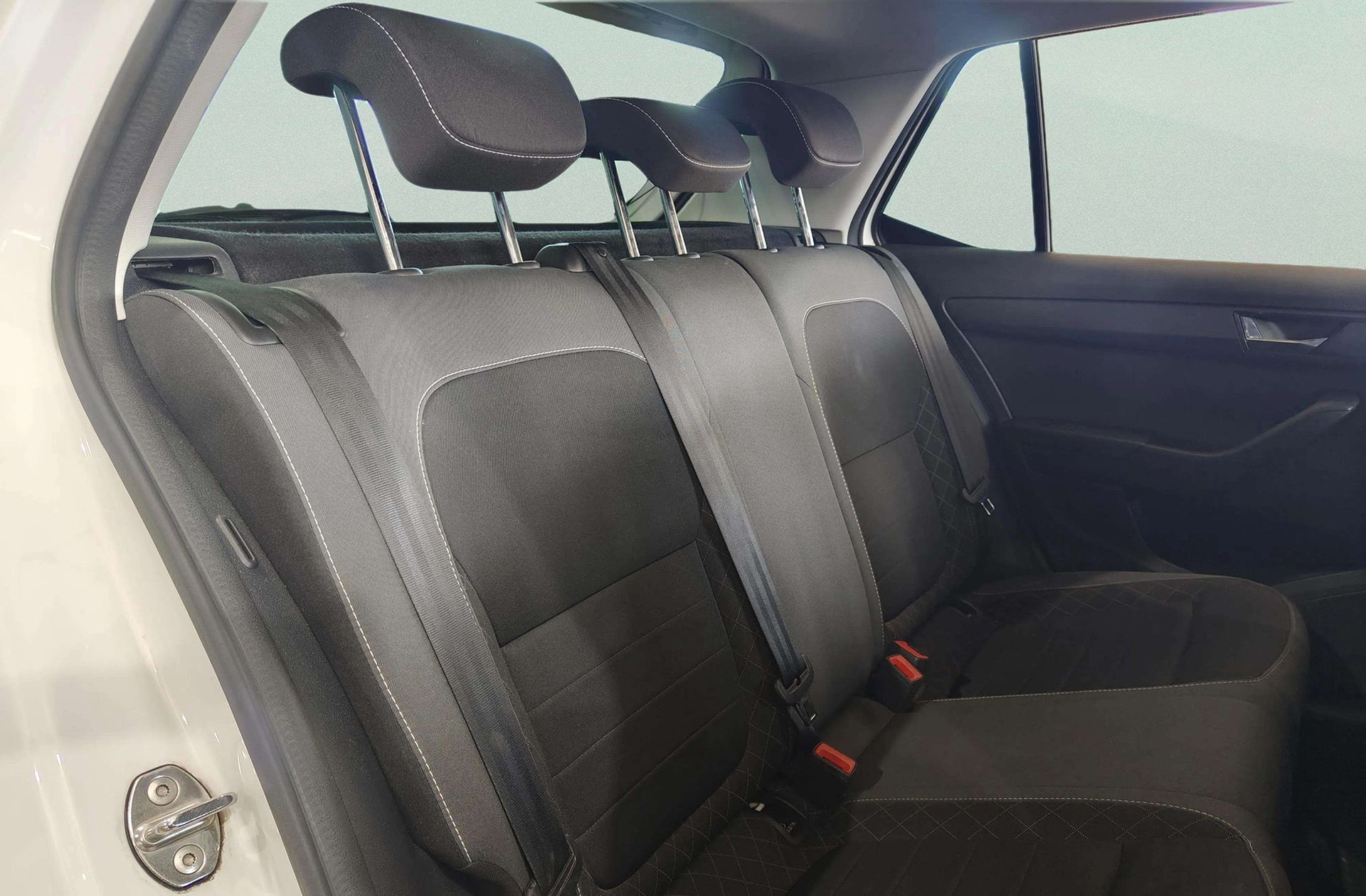 Škoda Fabia 1.0 TSI Ambition - foto 14