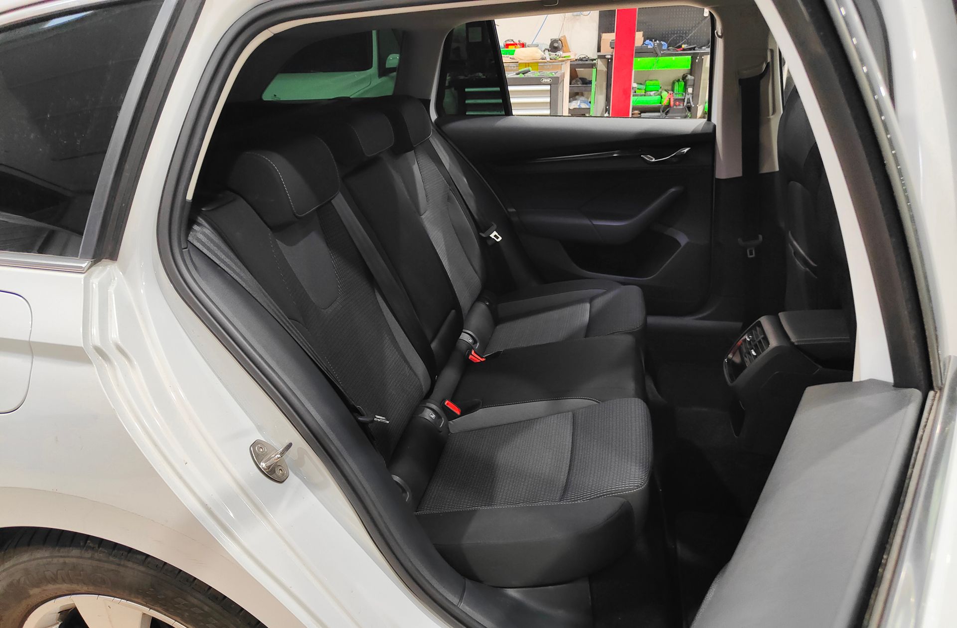 Škoda Octavia Combi 1.0 TSI mHEV Ambition DSG - foto 18