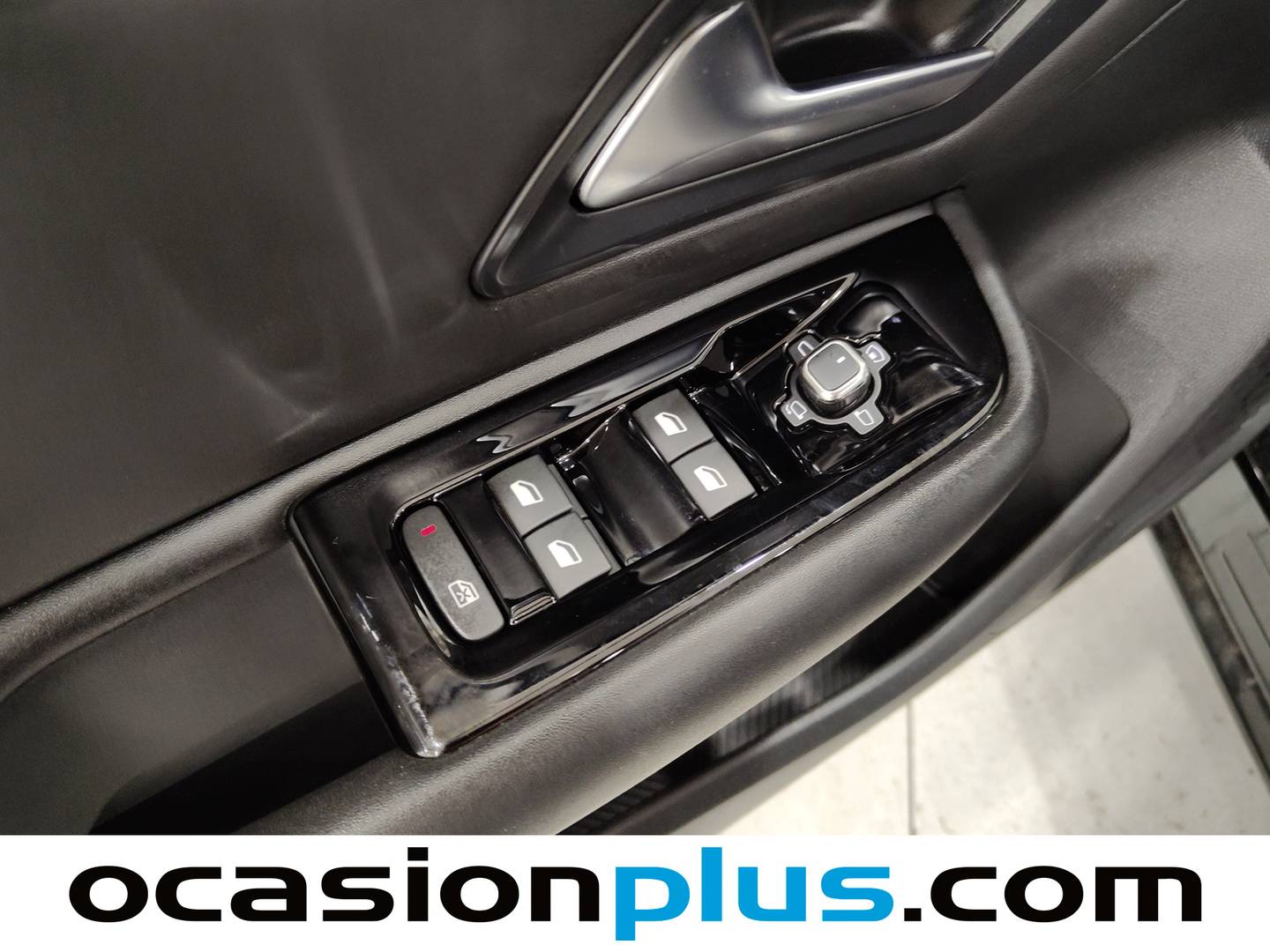 Foto Citroën C5 X Citroen C5 X PureTech 130 S&S Shine EAT8 (130 CV)