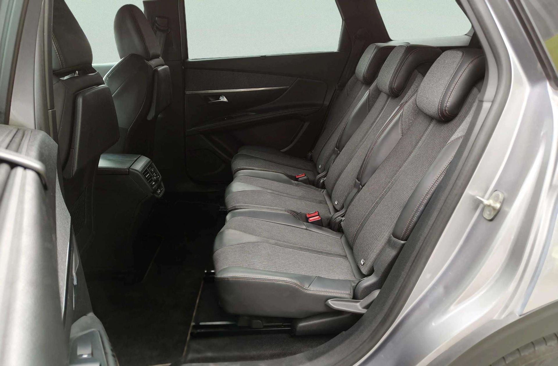 Peugeot 5008 1.6L THP GT Line EAT6 7 plazas - foto 19