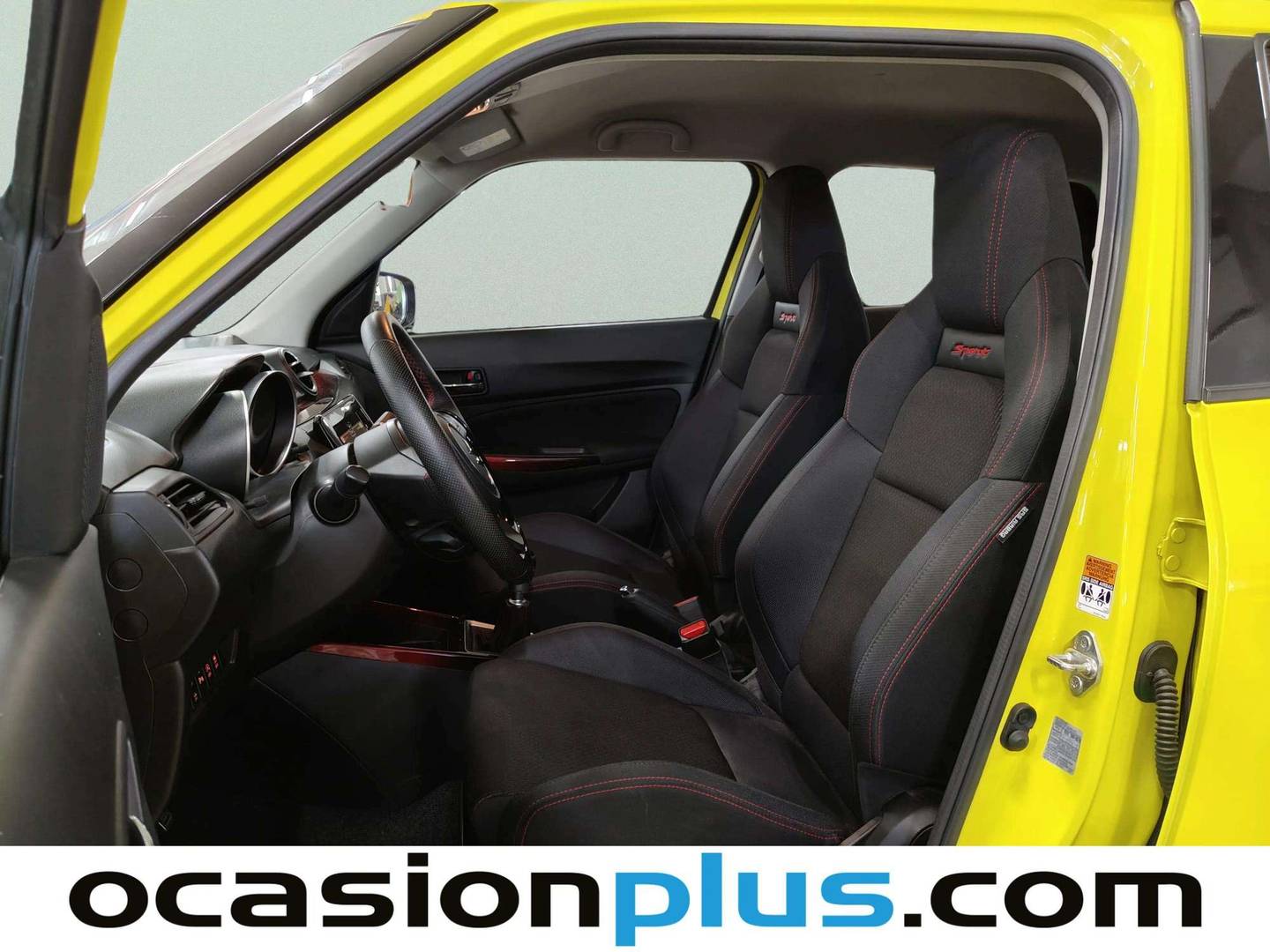 Foto asientos delanteros Suzuki Swift Suzuki Swift 1.4T Mild Hybrid Sport (129 CV)