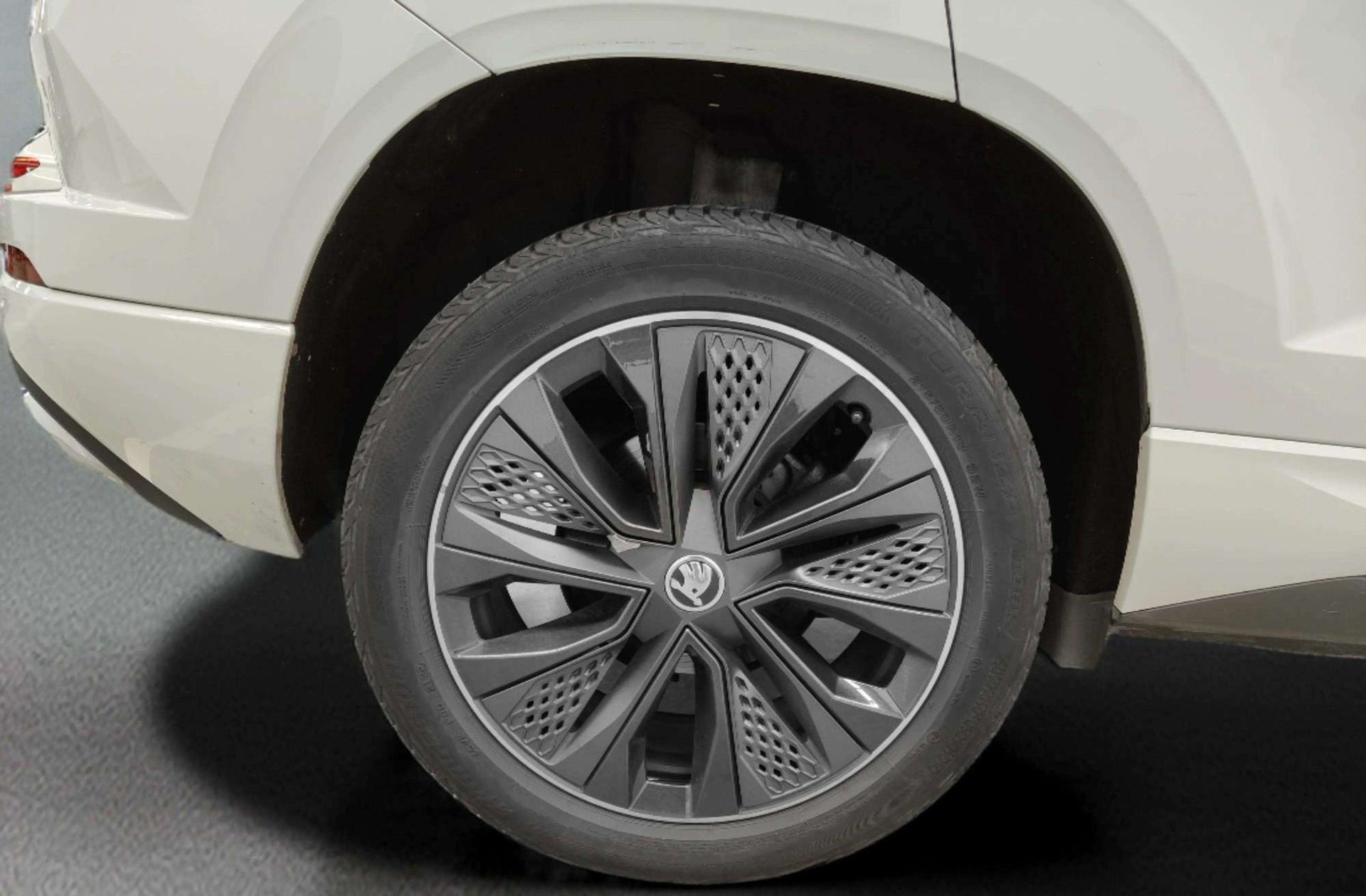 Škoda Karoq 1.5 TSI ACT Sportline DSG - foto 47