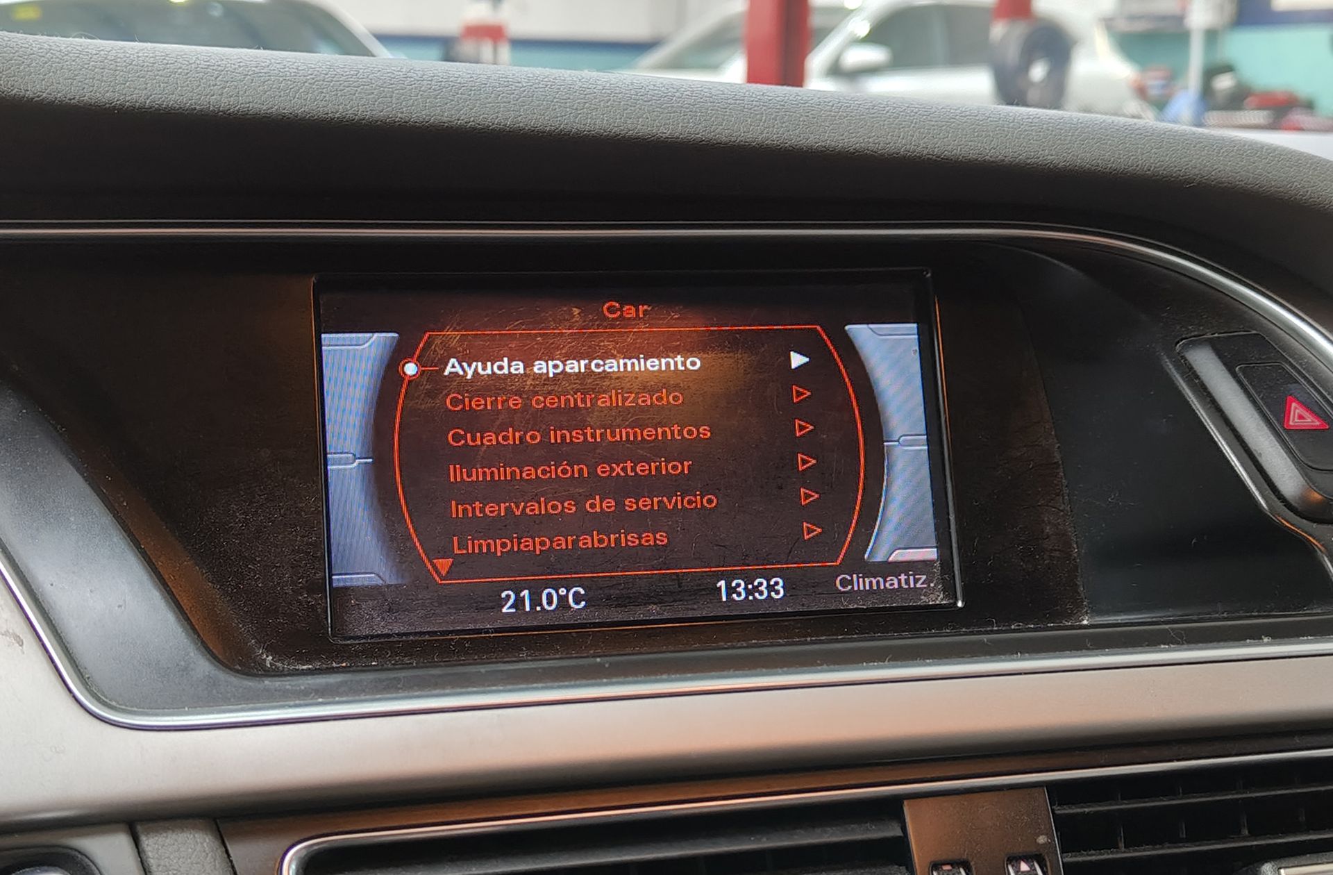 Audi A4 Avant S line edition 2.0 TDI CD - foto 34