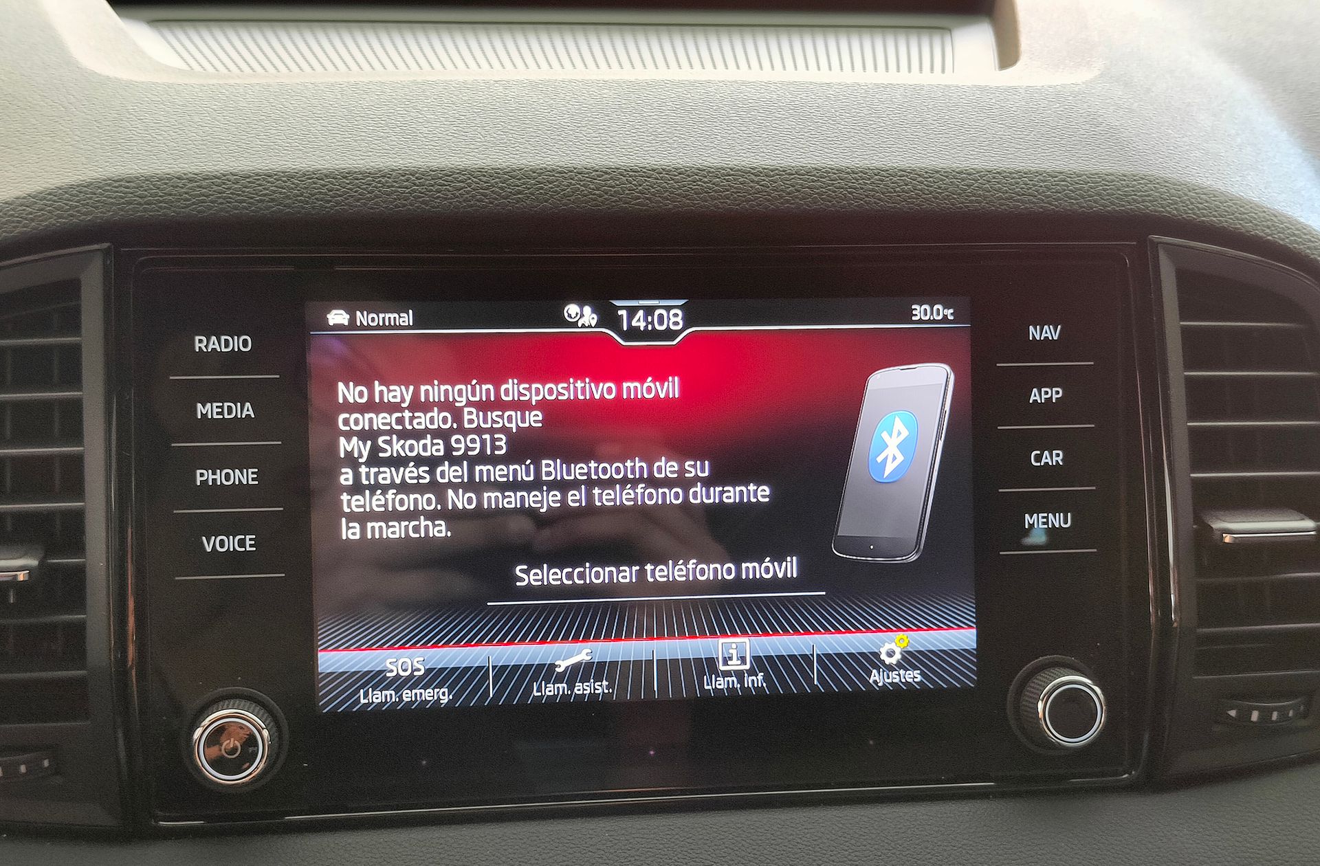 Škoda Karoq 1.5 TSI ACT Sportline DSG - foto 30