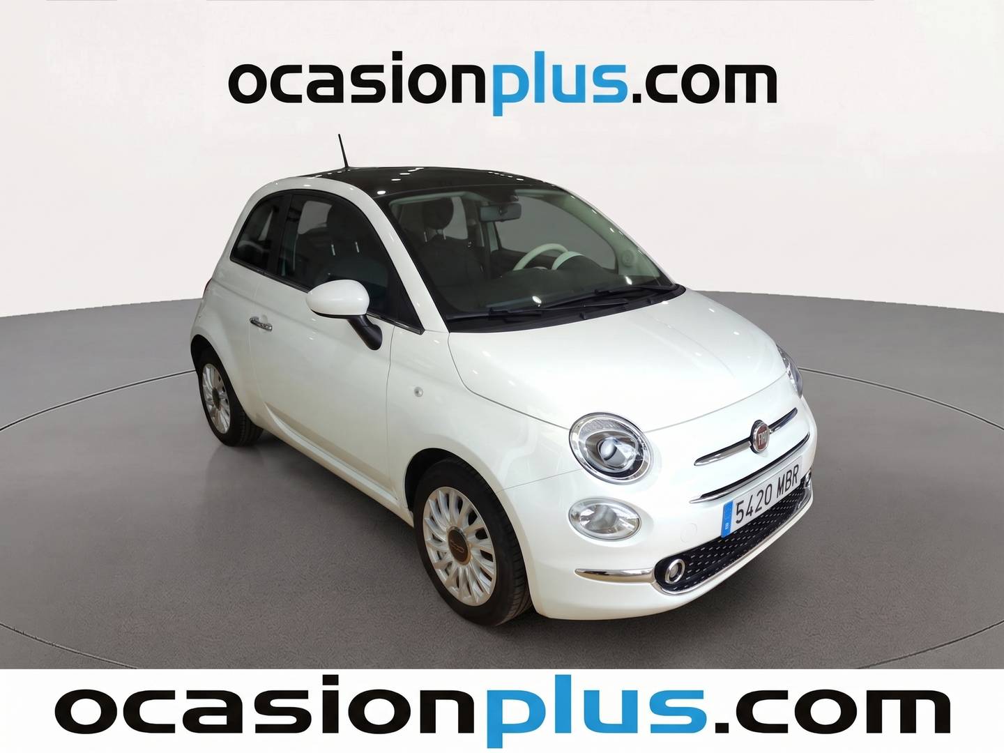 Foto delantera Fiat 500 Fiat 500 1.0 Hybrid Dolcevita (70 CV) derecha