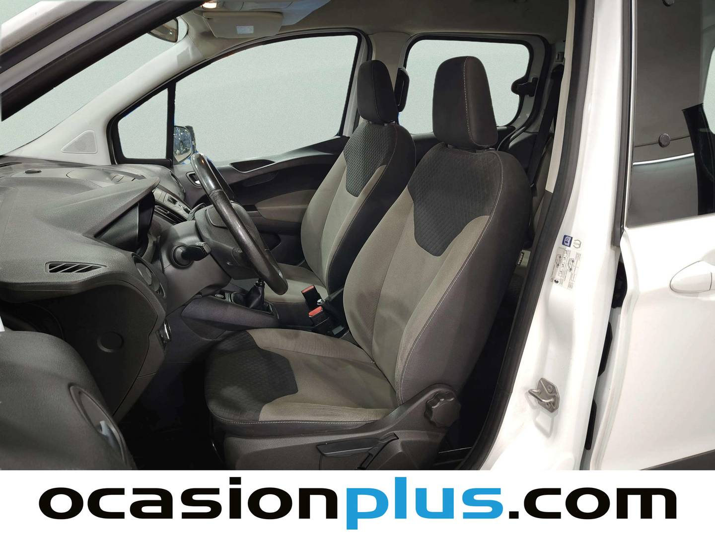 Foto asientos delanteros Ford Transit Courier Ford Transit Courier Kombi 1.5 TDCi Trend (75 CV)