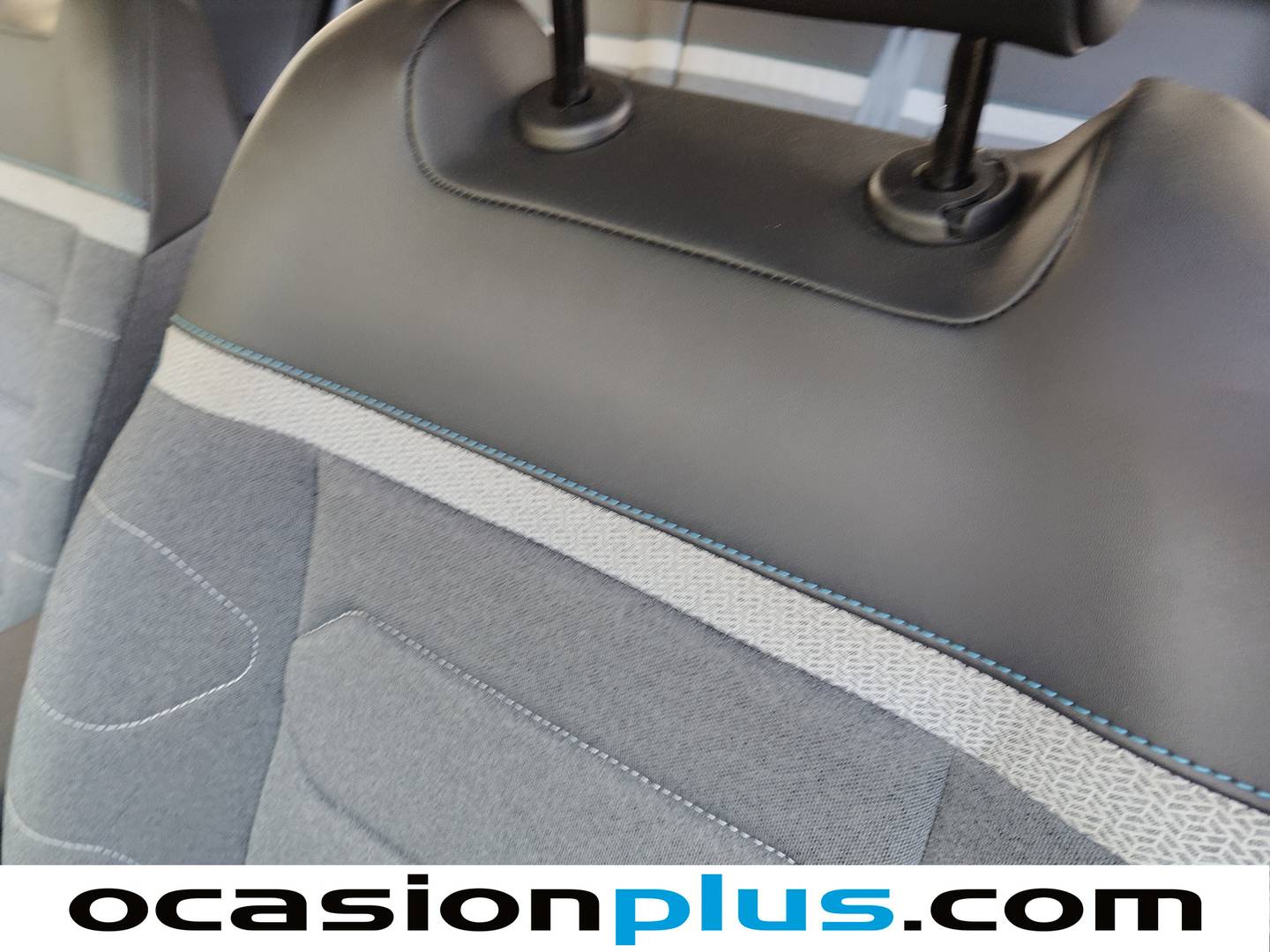Extras y acabados del Citroën C4 Citroën C4 PureTech 130 S&S 6v Feel Pack (130 CV)