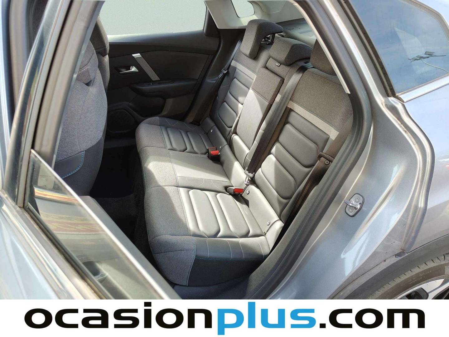 Foto Citroën C4 X Citroen C4 X 1.2 PureTech 130 S&S Shine EAT8 (131 CV)