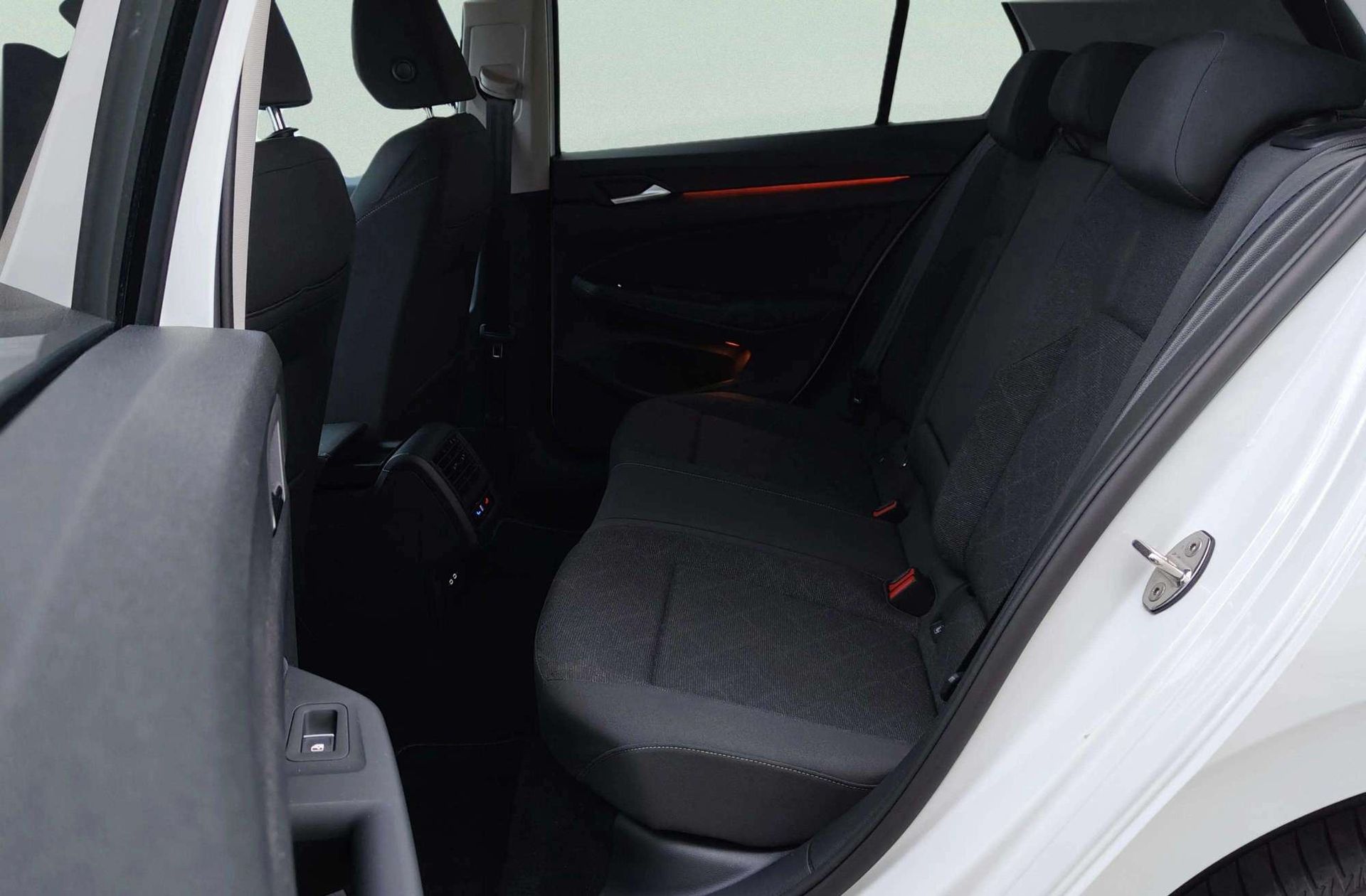 Volkswagen Golf Life 2.0 TDI - foto 11