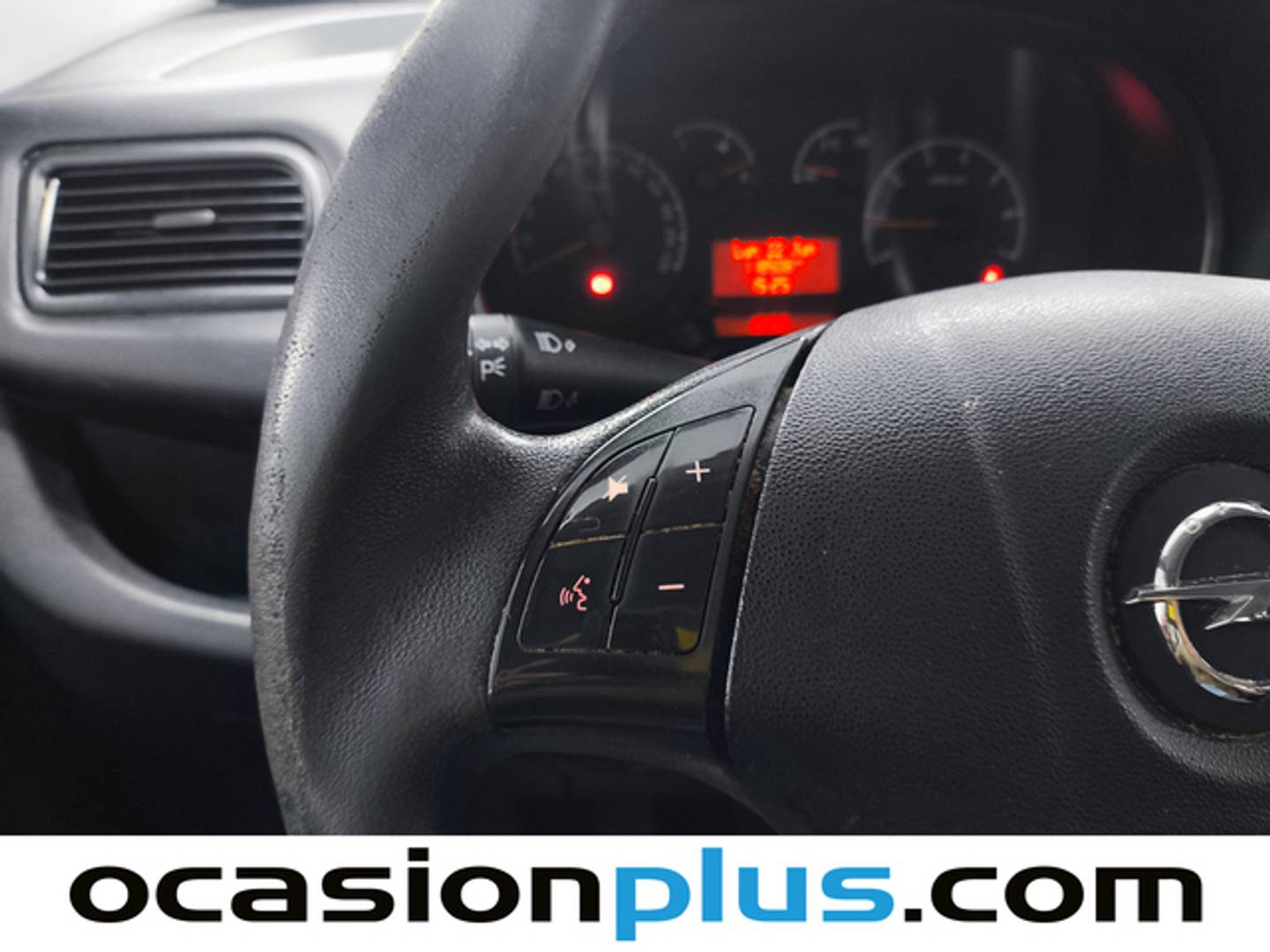 Equipamiento del Opel Combo Opel Combo Tour 1.3 CDTI Expression L1H1 (95 CV)
