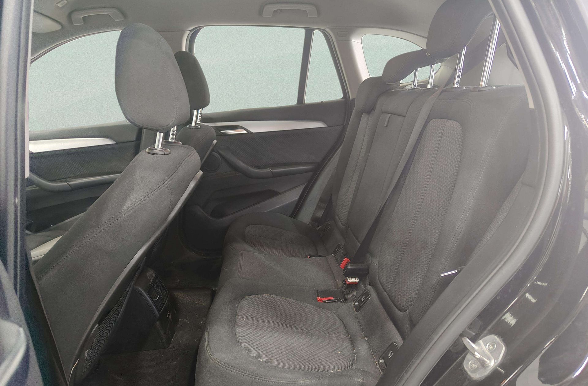 BMW X1 sDrive16d - foto 9