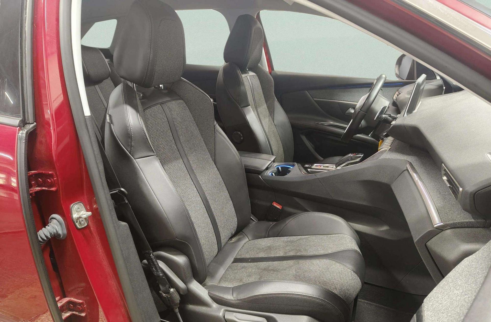 Peugeot 3008 BlueHDi 130 Allure - foto 17
