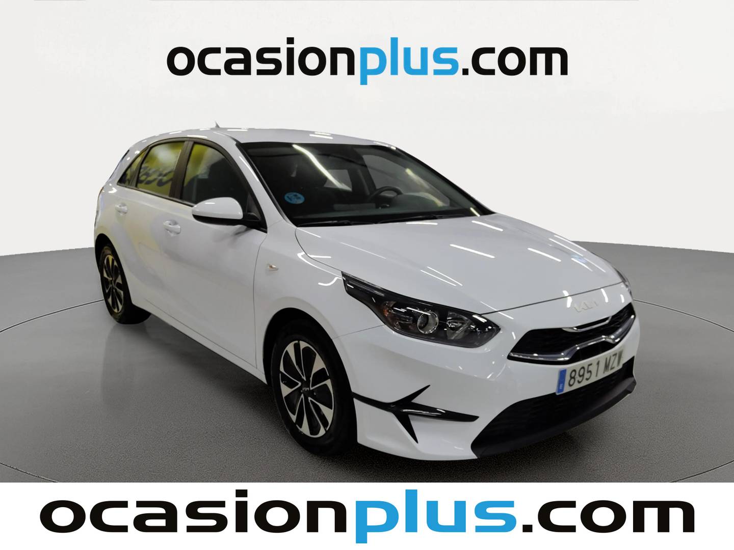 Foto delantera KIA Ceed KIA Ceed 1.0 T-GDi Concept (100 CV) derecha