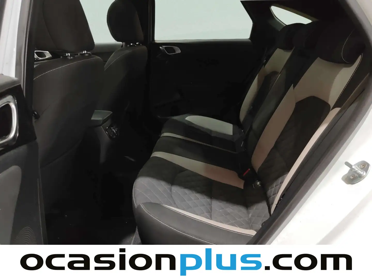 Foto KIA ProCeed Kia ProCeed 1.0 T-GDi GT Line (120 CV)