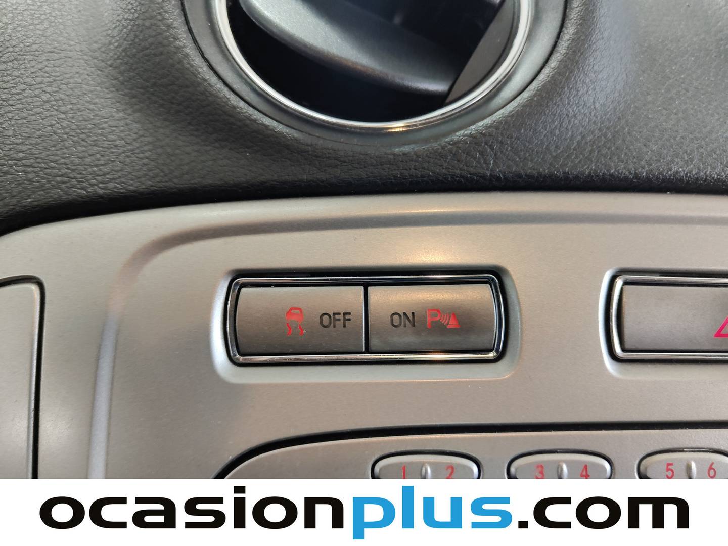 Extras y acabados del Ford Mondeo Ford Mondeo Mondeo 1.8 TDCI Econetic (125 CV)