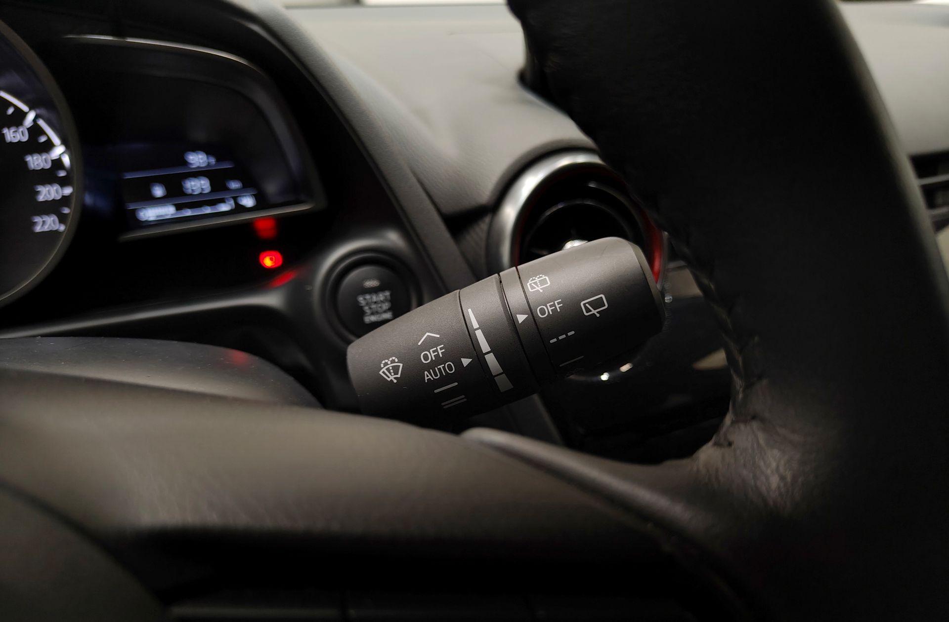 Mazda Mazda2 1.5 G e-Skyactiv Homura Aka - foto 31