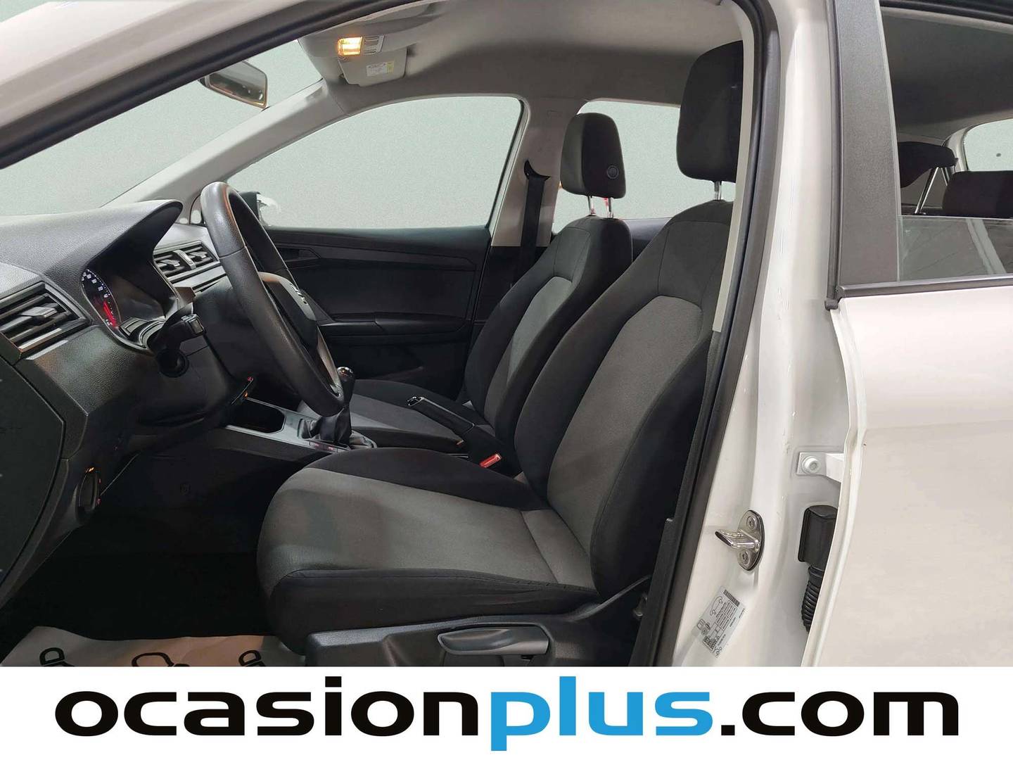 Foto asientos delanteros Seat Arona Seat Arona 1.0 TSI Ecomotive Reference Plus (95 CV)