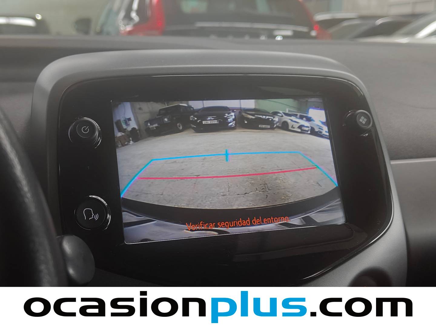 Extras y acabados del Toyota Aygo Toyota Aygo 1.0 VVT-i x-clusiv (72 CV)