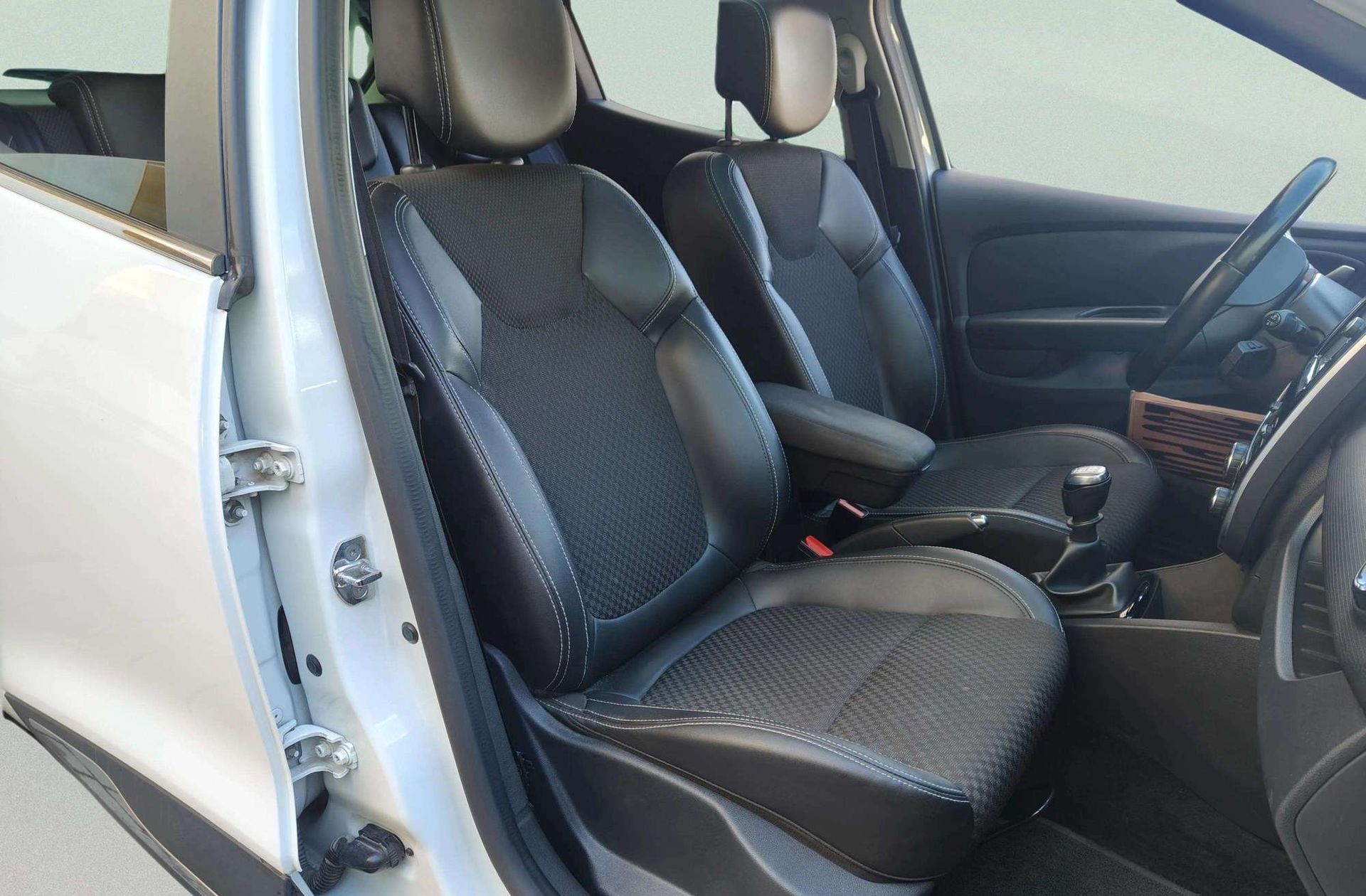 Renault Clio Zen Energy TCe - foto 15