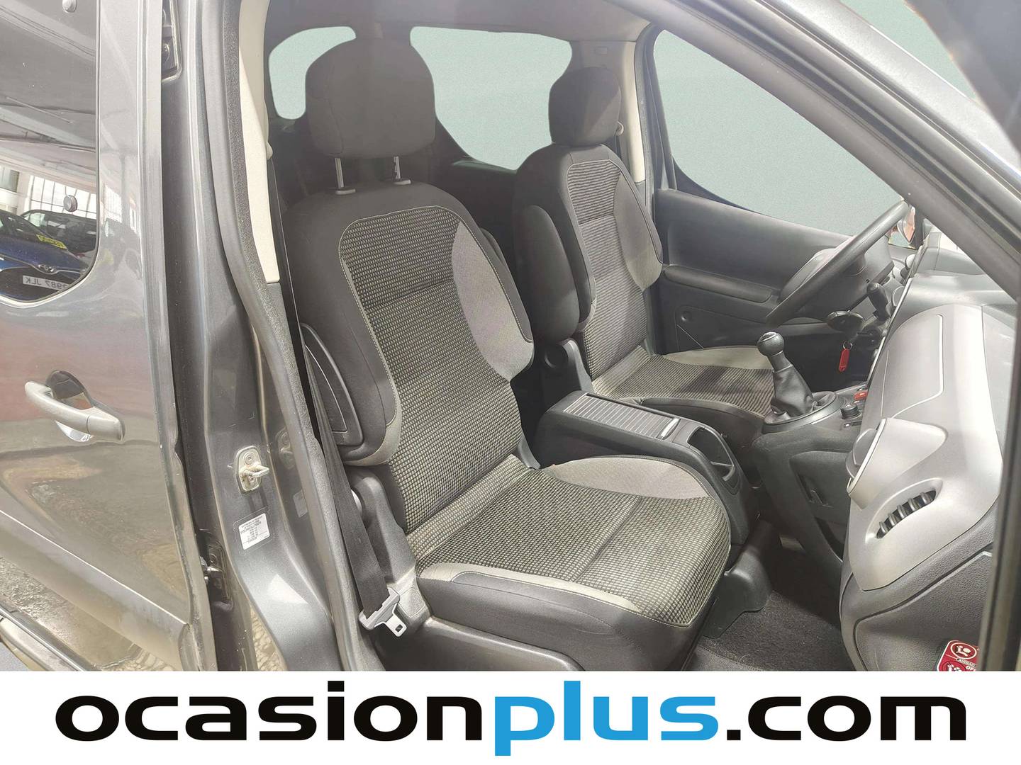 Peugeot Partner Peugeot Partner Tepee Combi 1.2 PureTech Adventure Edition (110 CV) gasolina