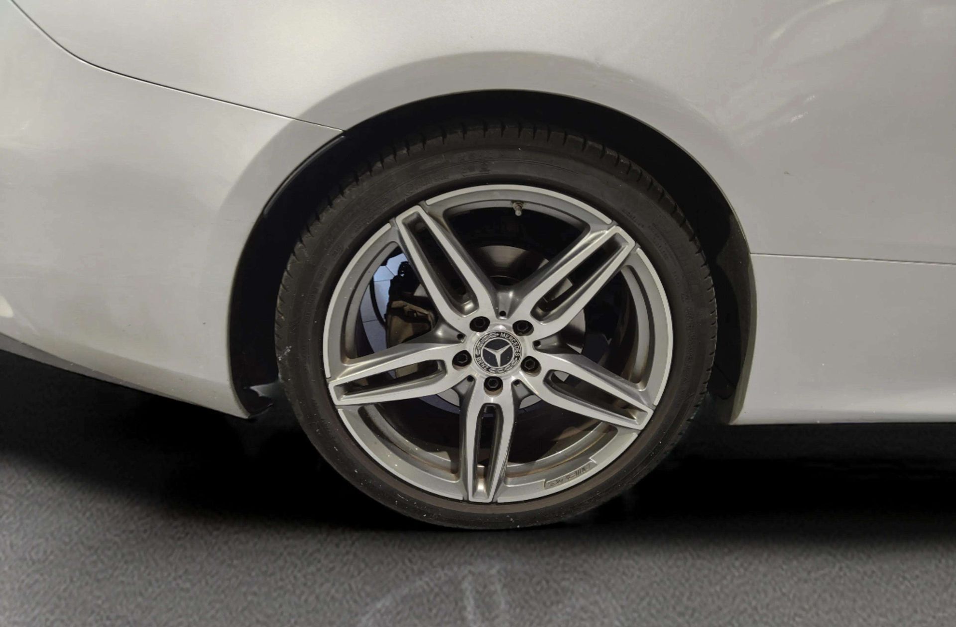 Mercedes-Benz Clase E E 220 d Coupe Pack AMG - foto 36