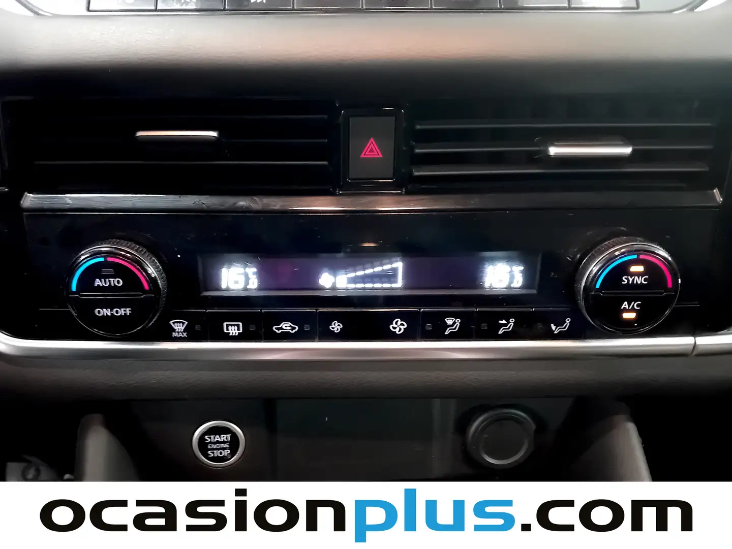 Foto Nissan QASHQAI Nissan Qashqai DIG-T 140 mHEV N-Connecta 4x2 (140 CV)