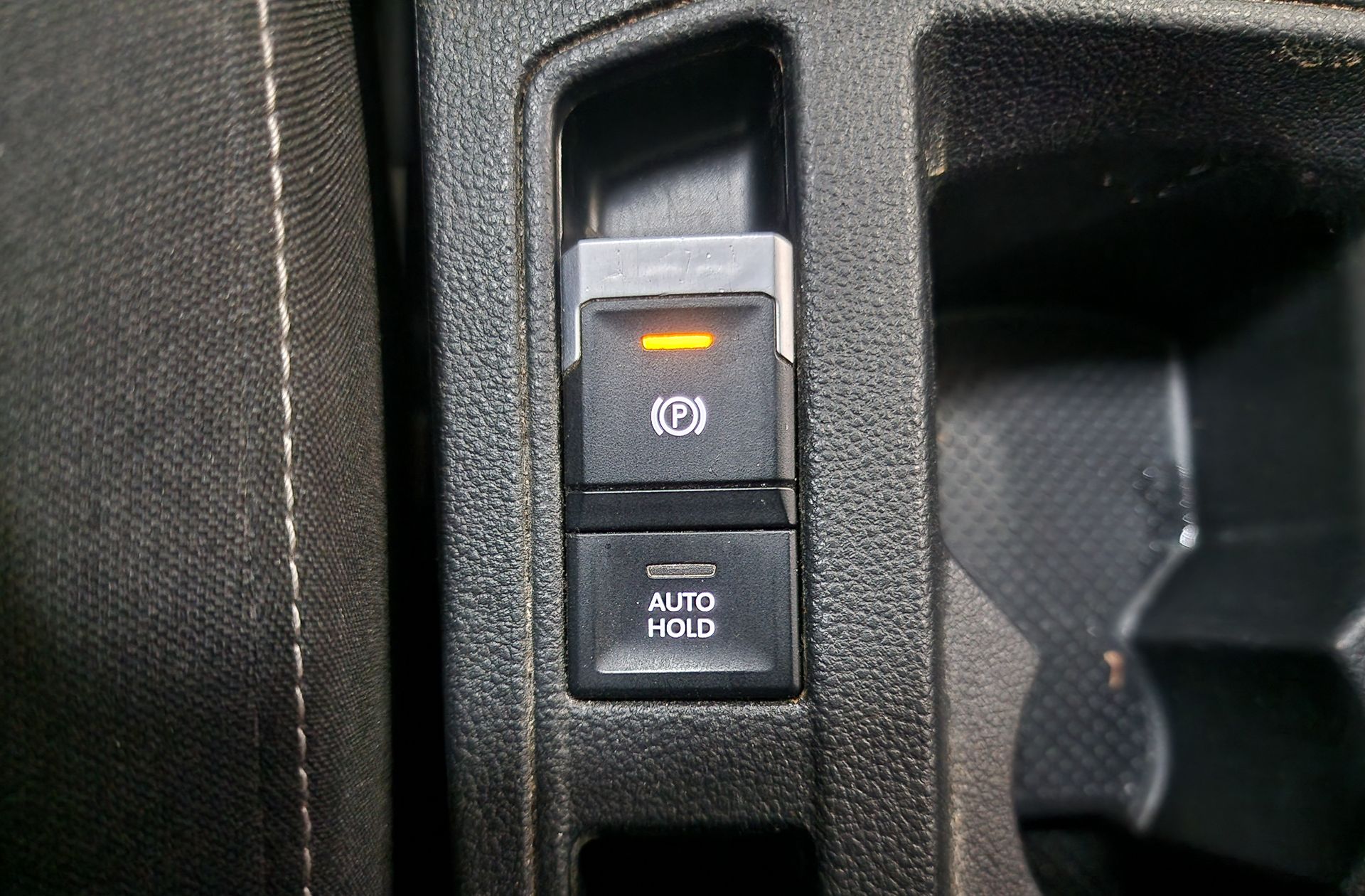 Volkswagen T-Roc Advance 1.0 TSI - foto 37