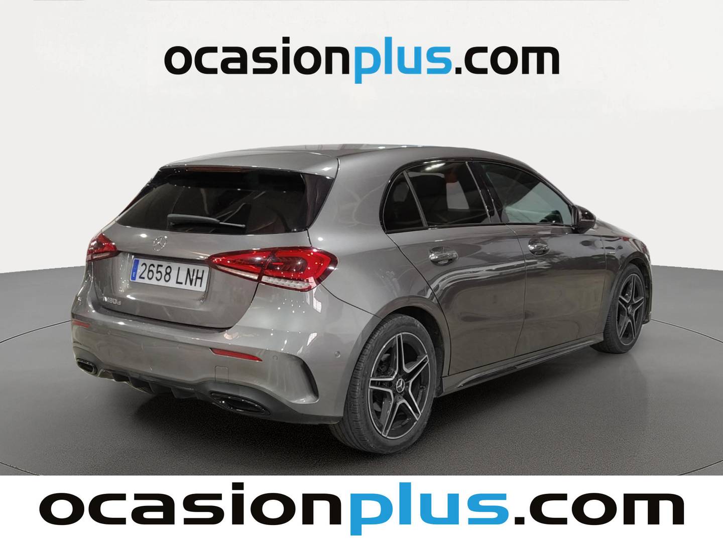 Foto trasera Mercedes Clase A Mercedes-Benz Clase A 180 d  (116 CV) Pack AMG derecha