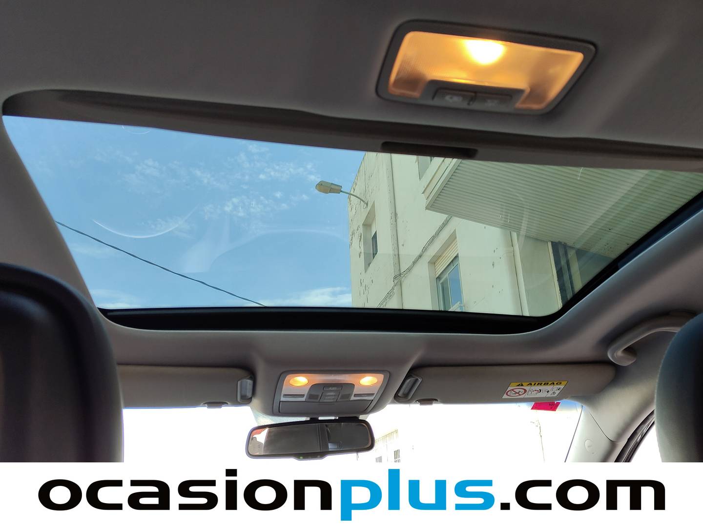 Extras y acabados del KIA Sportage KIA Sportage 1.6 GDI x-Tech Eco-Dynamics 4x2 (135 CV)