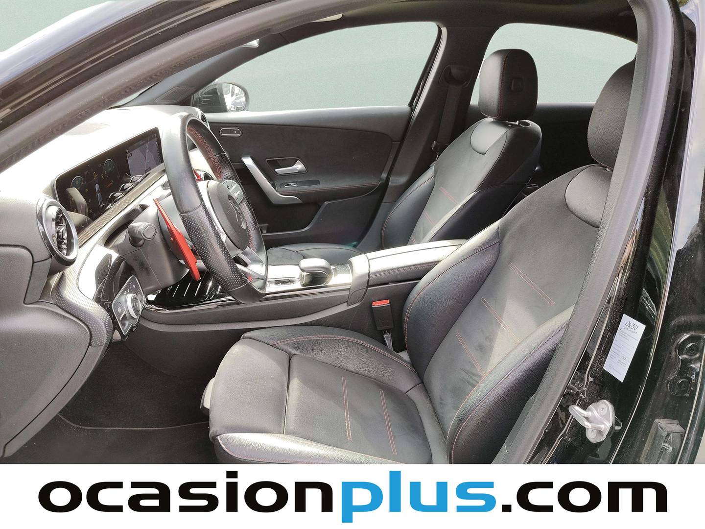 Foto asientos delanteros Mercedes Clase A Mercedes Clase A 180 d Sedán (116 CV) Pack AMG
