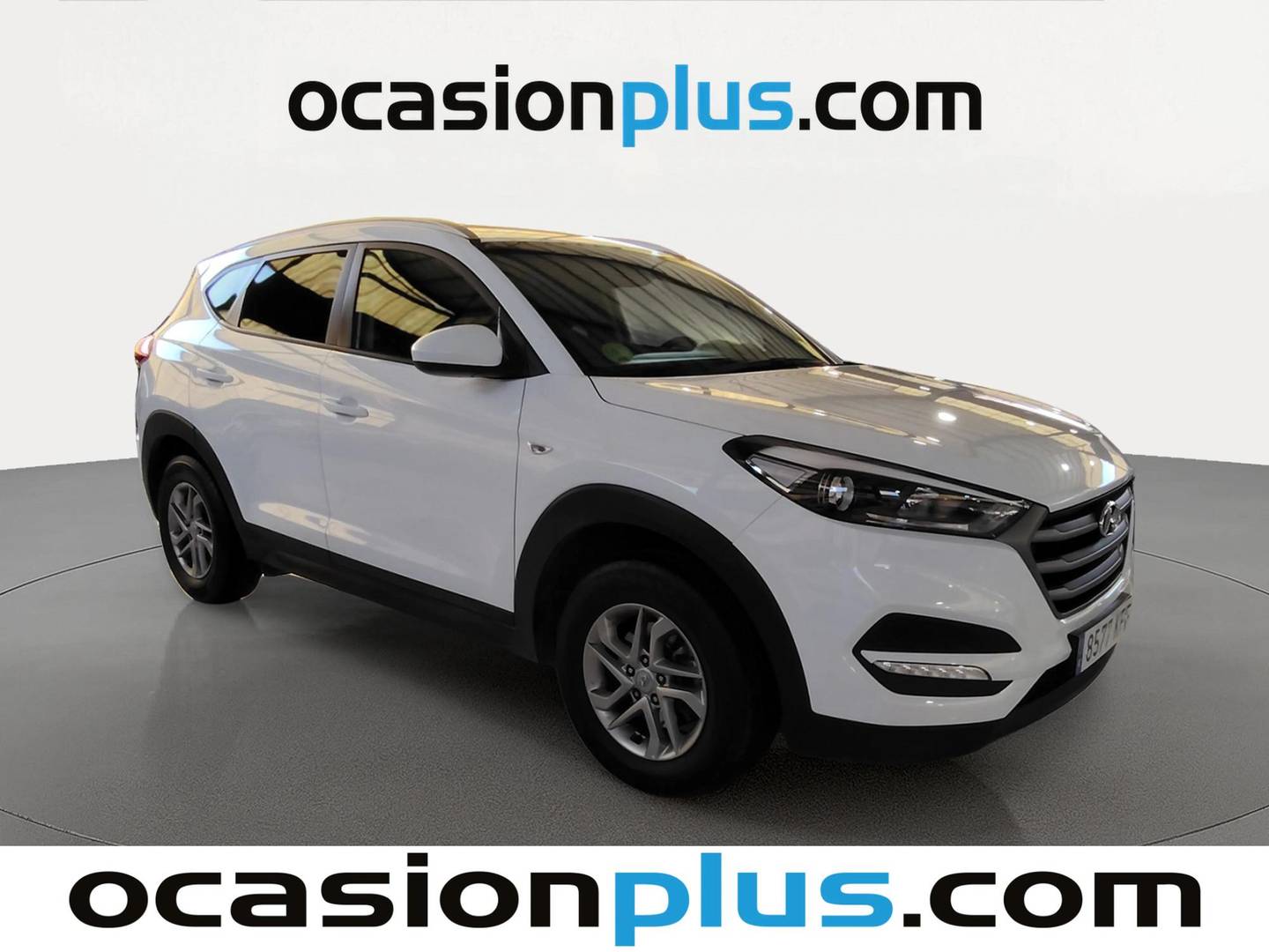 Foto delantera Hyundai Tucson Hyundai Tucson 1.6 GDI BlueDrive Essence 4x2 (131 CV) derecha