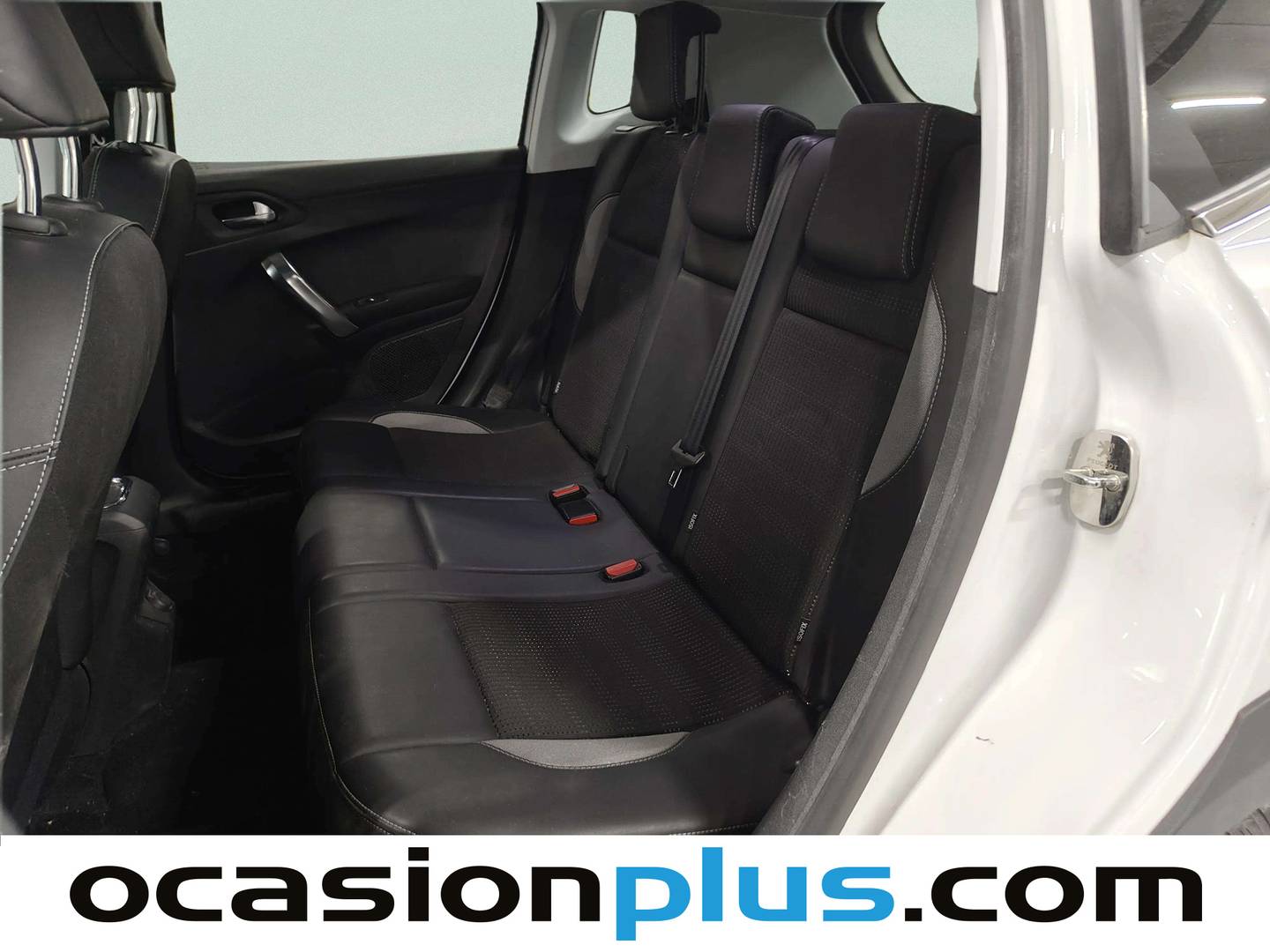 Foto asientos traseros Peugeot 2008 Peugeot 2008 PureTech 110 S&S Allure EAT6 (110 CV)