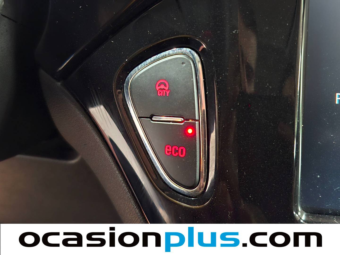 Foto Opel Adam Opel Adam 1.4 XER S&S Glam (100 CV)