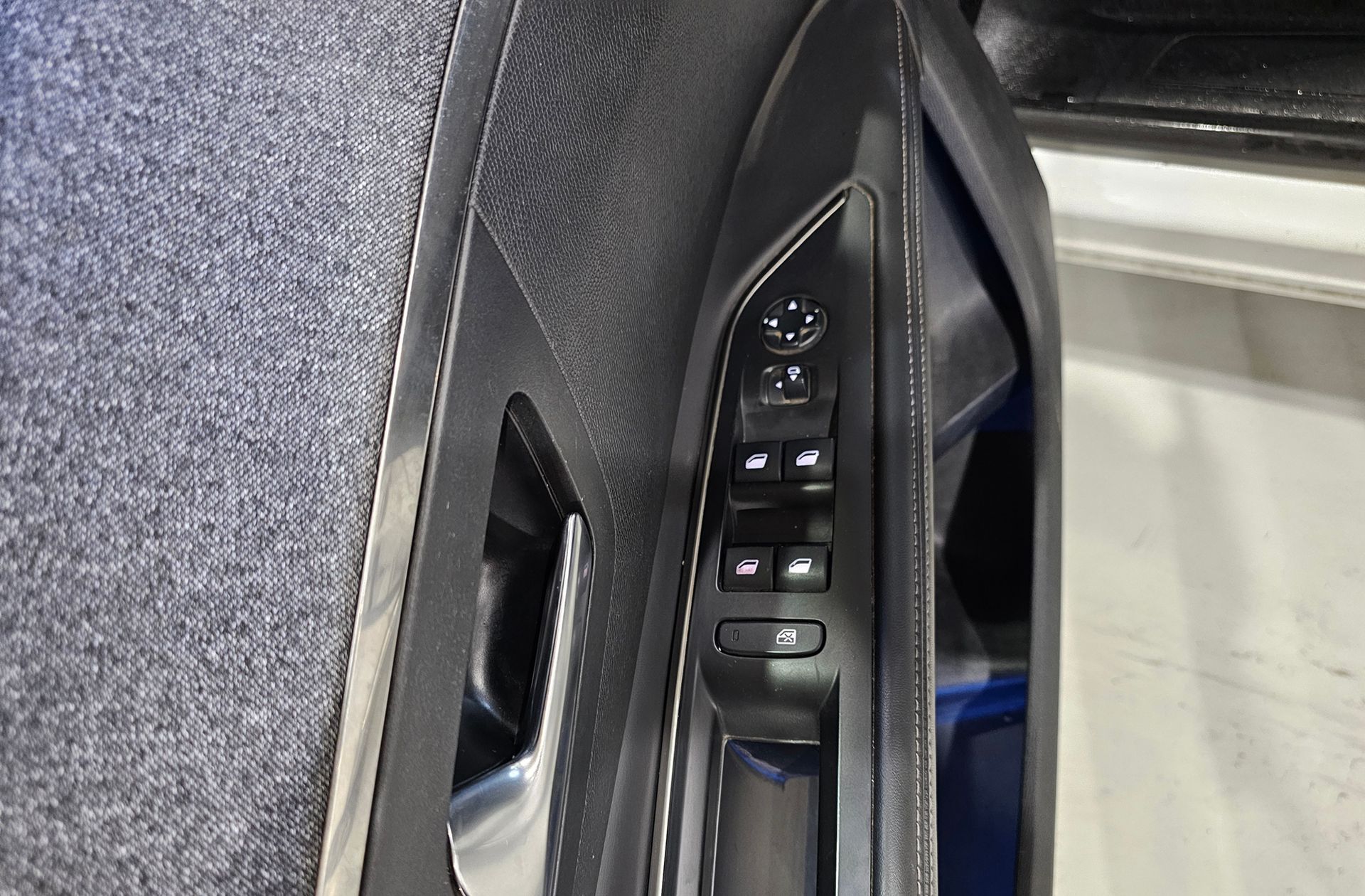 Peugeot 5008 PureTech 130 Allure 7 plazas - foto 41
