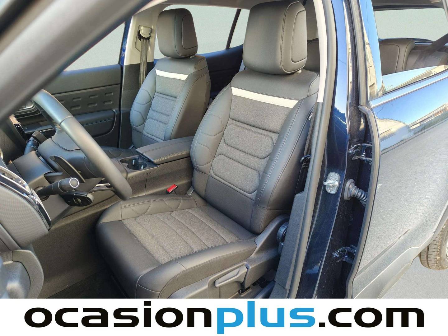 Foto Citroën C5 Aircross Citroen C5 Aircross Plug-in Hybrid 180 Plus e-EAT8 (180 CV)