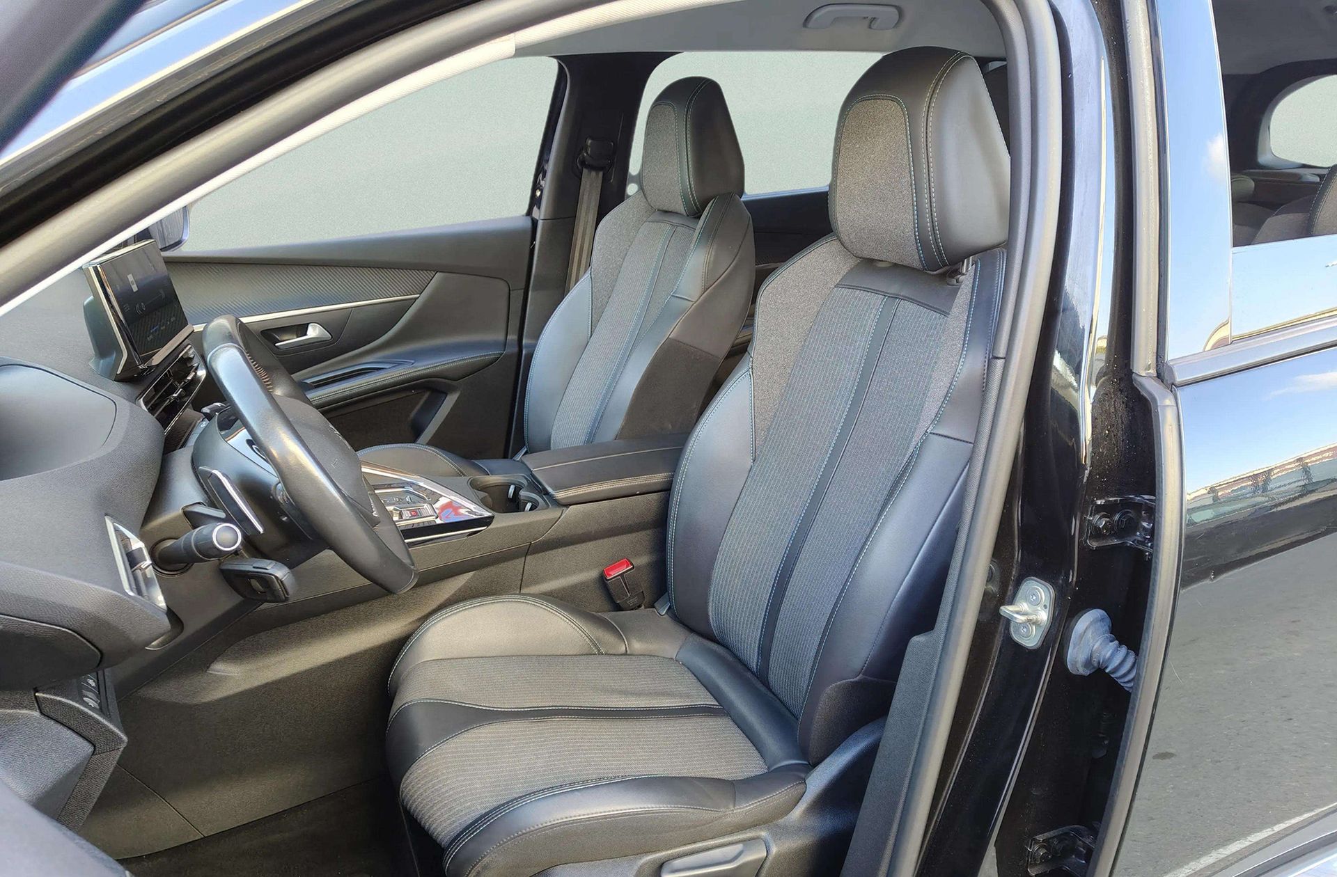 Peugeot 5008 PureTech 130 Allure EAT8 7 plazas - foto 12
