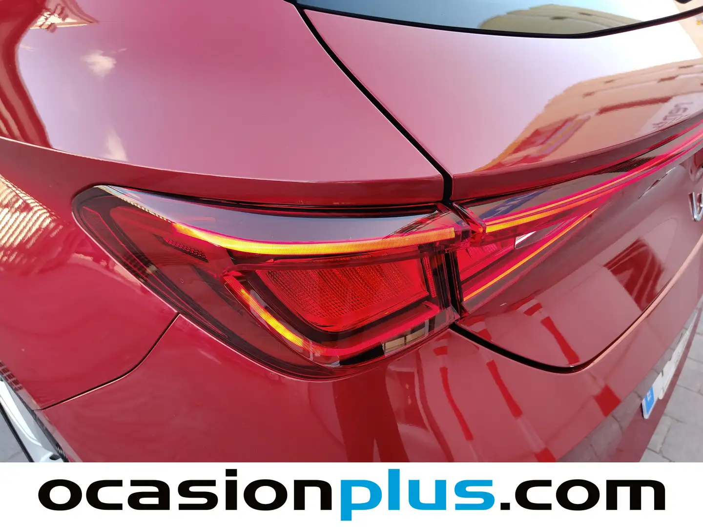 Foto Seat León SEAT León 1.5 eTSI S&S FR Go L DSG (150 CV)