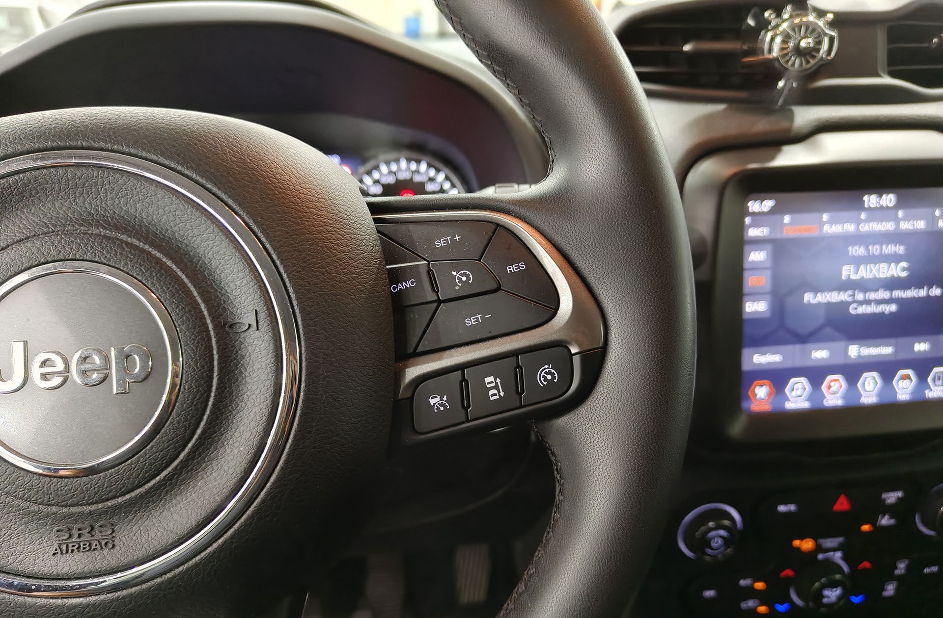 Jeep Renegade 1.0G Limited 4x2 - foto 27