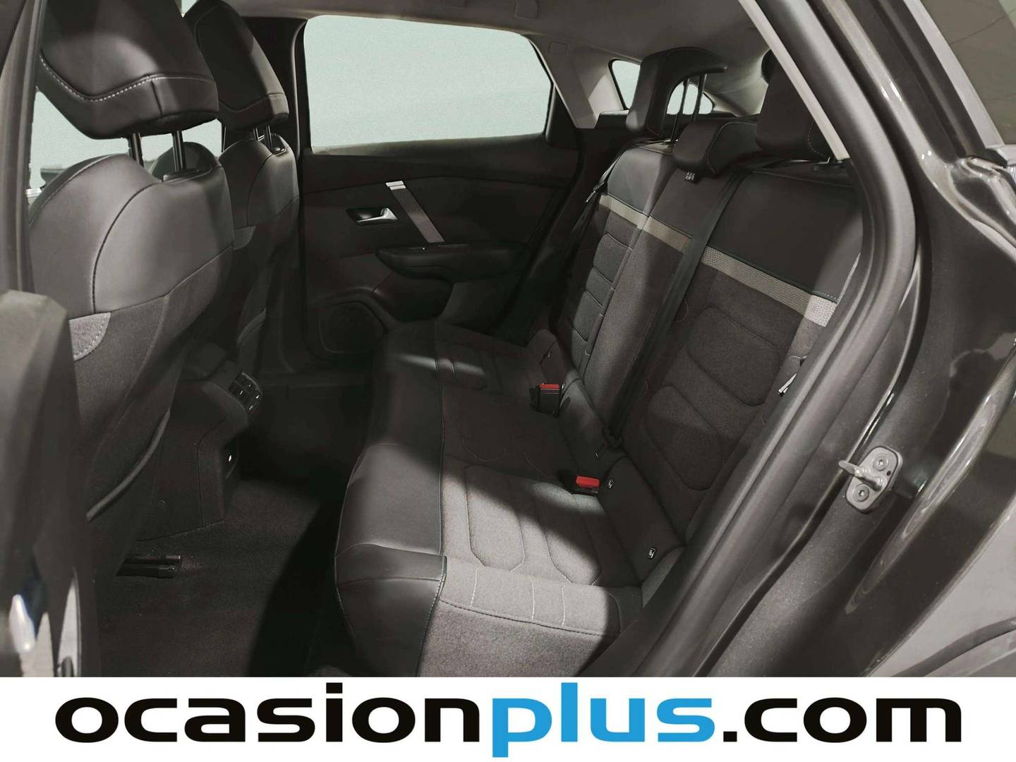 Foto asientos traseros Citroën C4 Citroën C4 PureTech 130 S&S Plus EAT8 (131 CV)