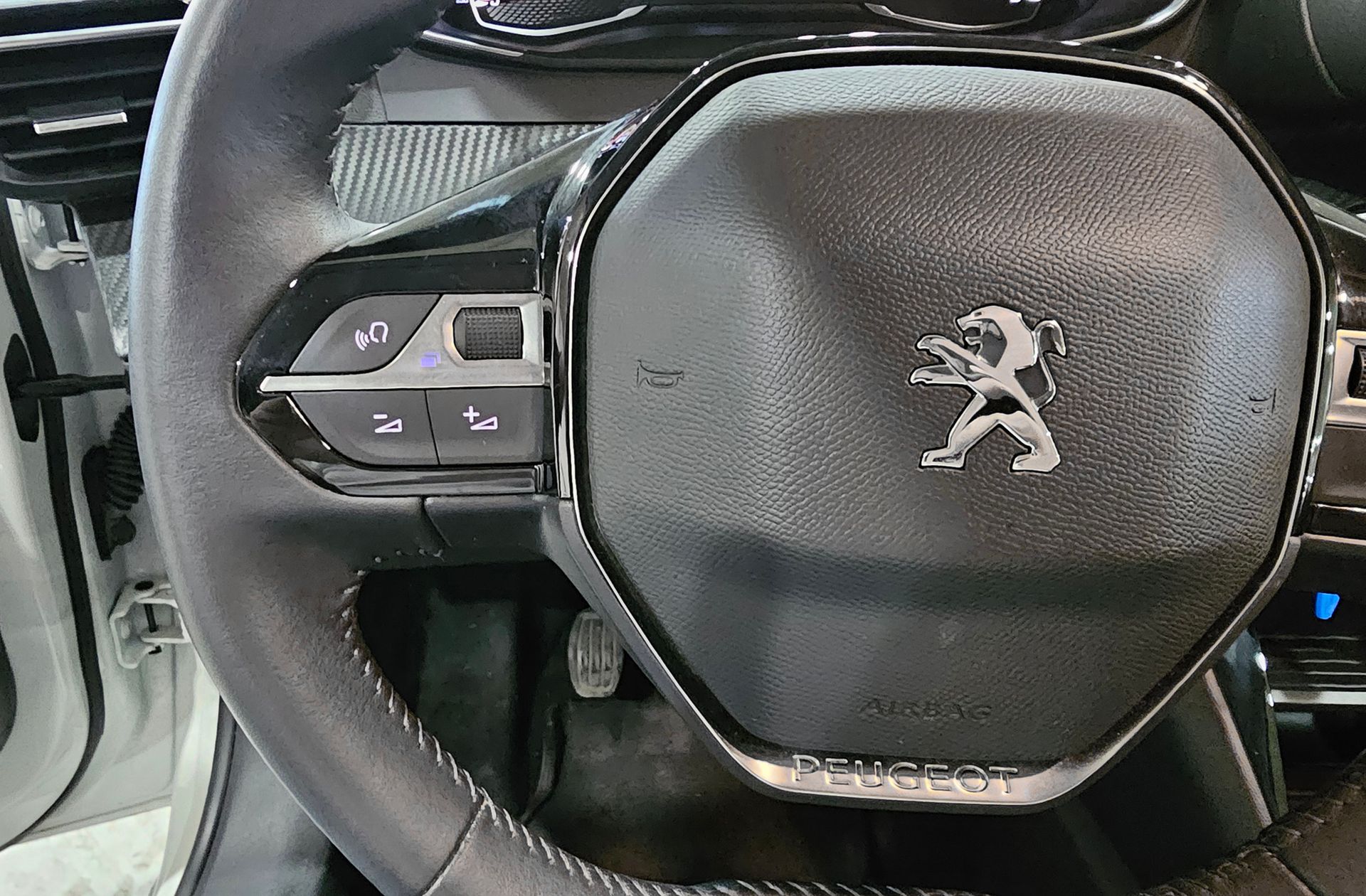 Peugeot 208 PureTech 100 Active Pack - foto 26