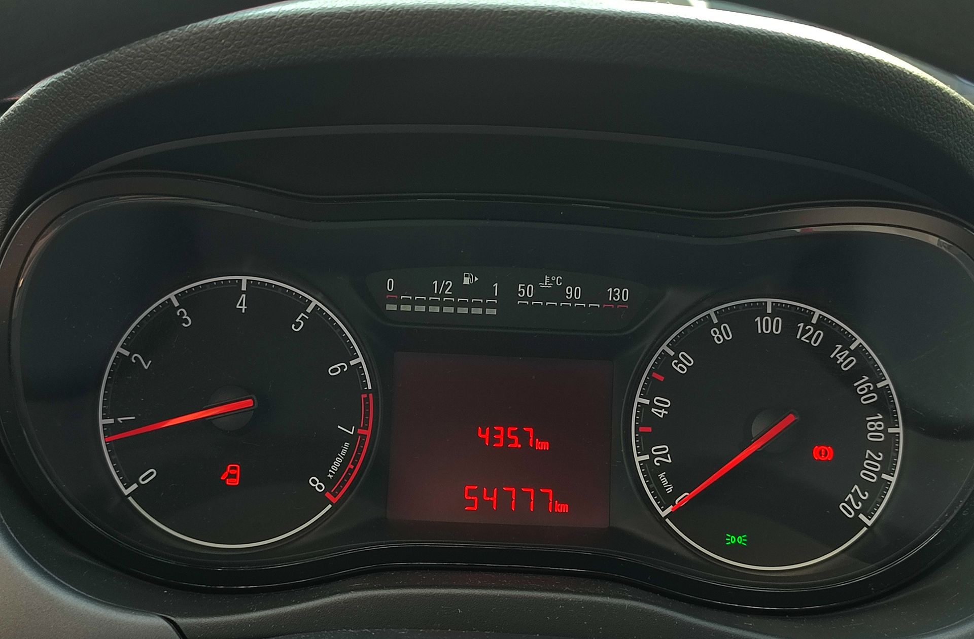 Opel Corsa 1.4 Expression - foto 18
