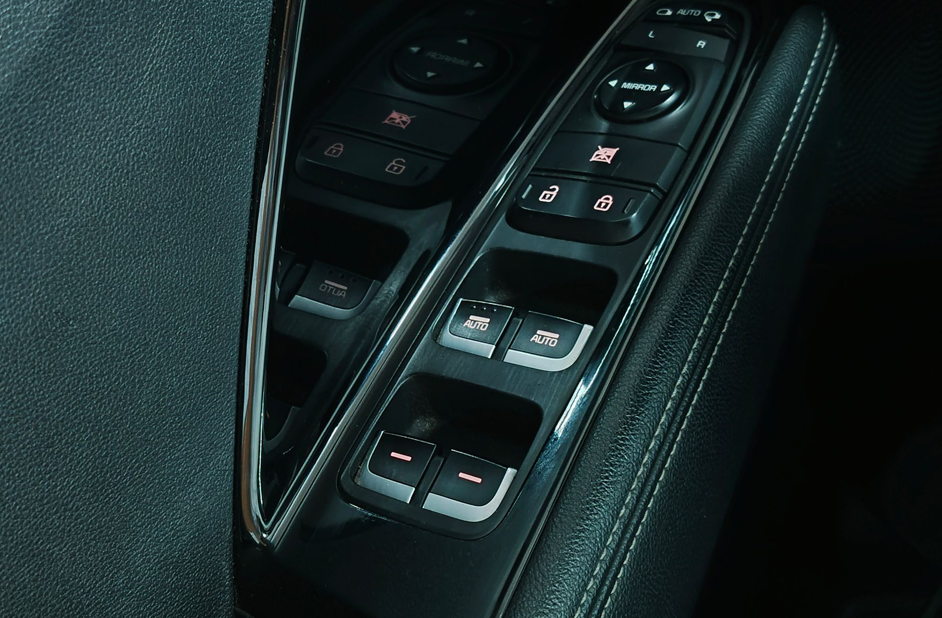 Kia Niro Emotion - foto 38